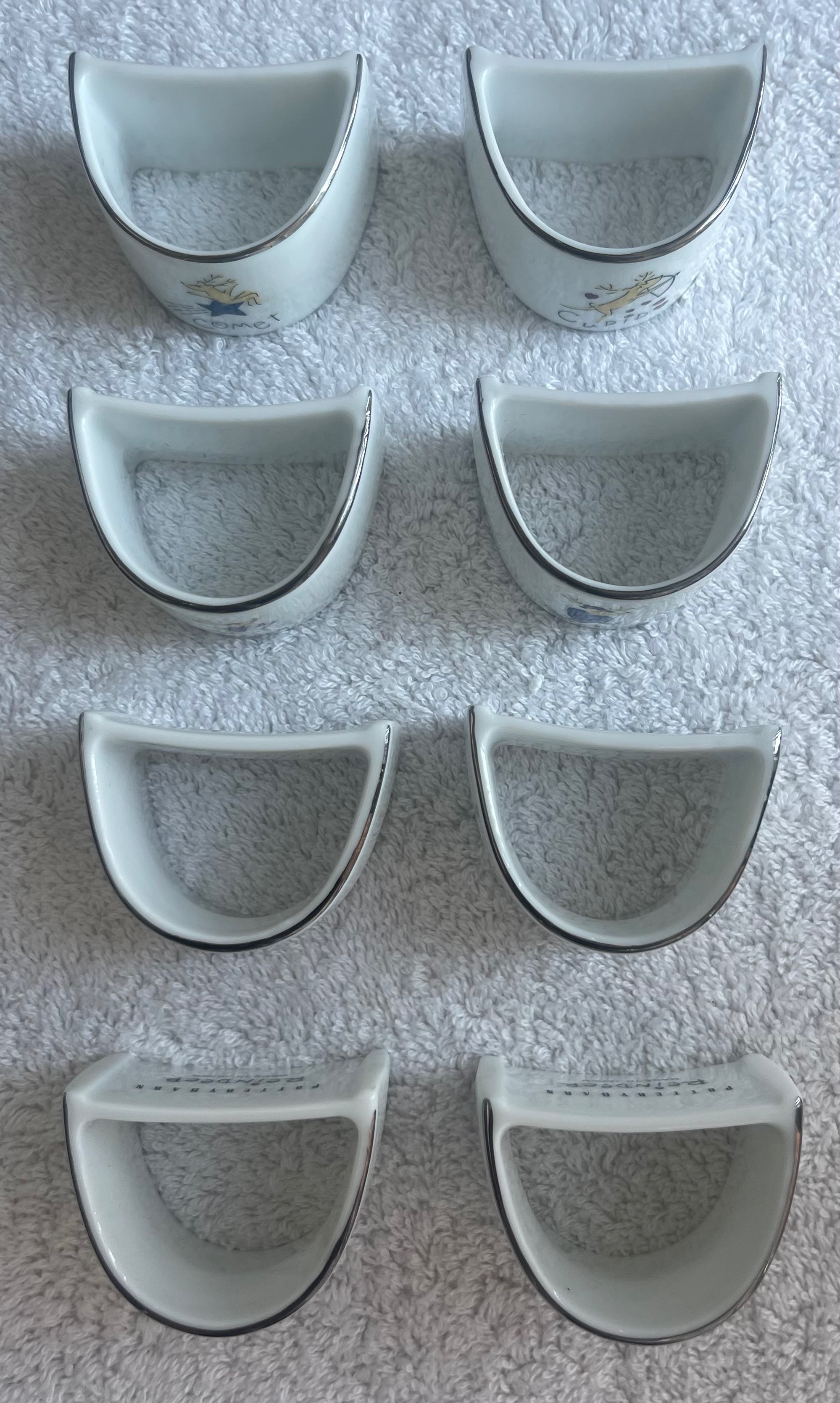 Set of 8 Pottery Barn Porcelain Reindeer Napkin Rings Japan - photo 2