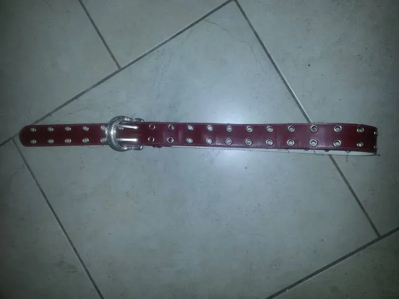 2 Belts. Red one is vegan leather, Fabric one not. - photo 4