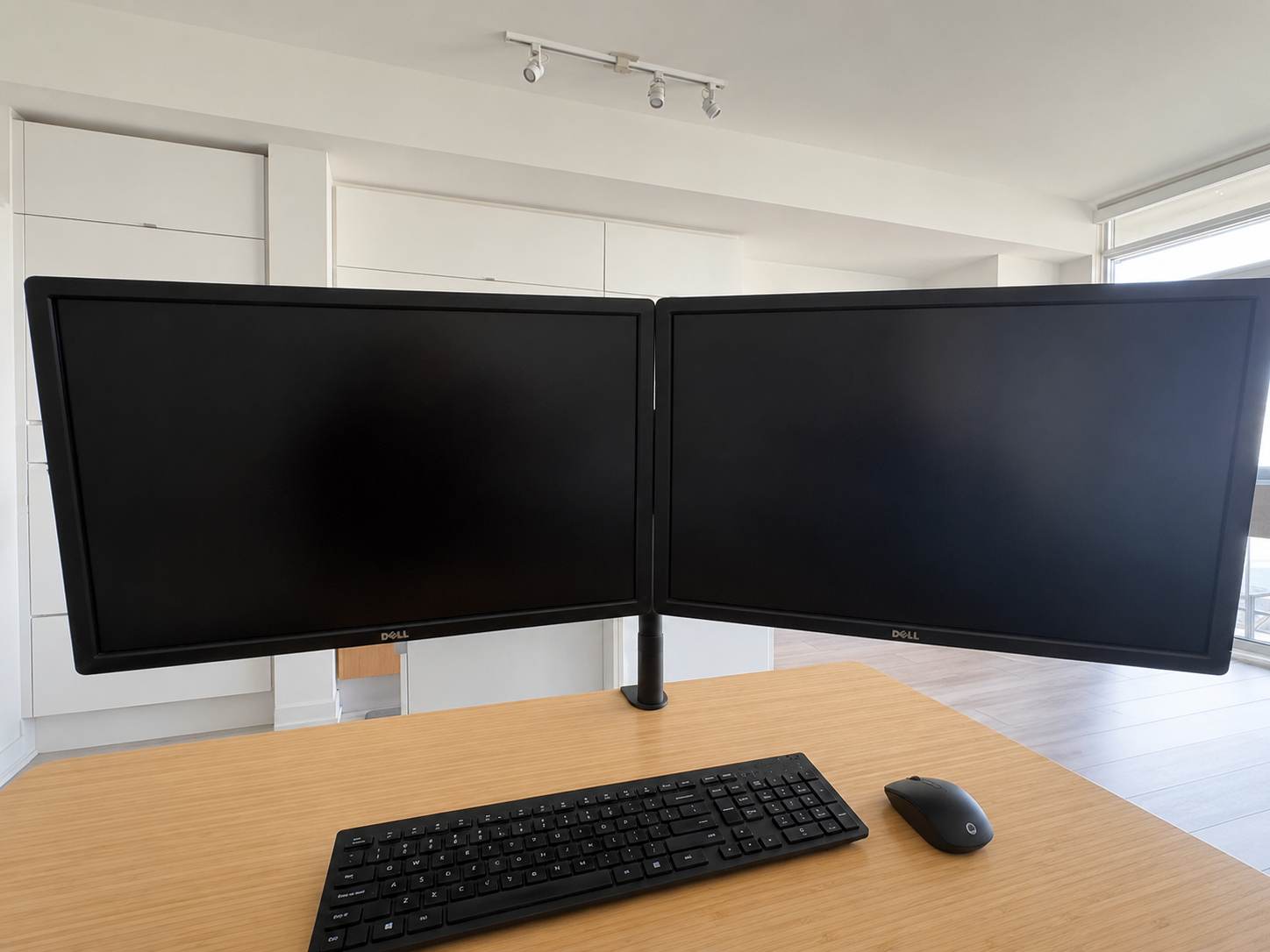 2x Dell UltraSharp U2412M 24” IPS Monitors – Excellent Condition