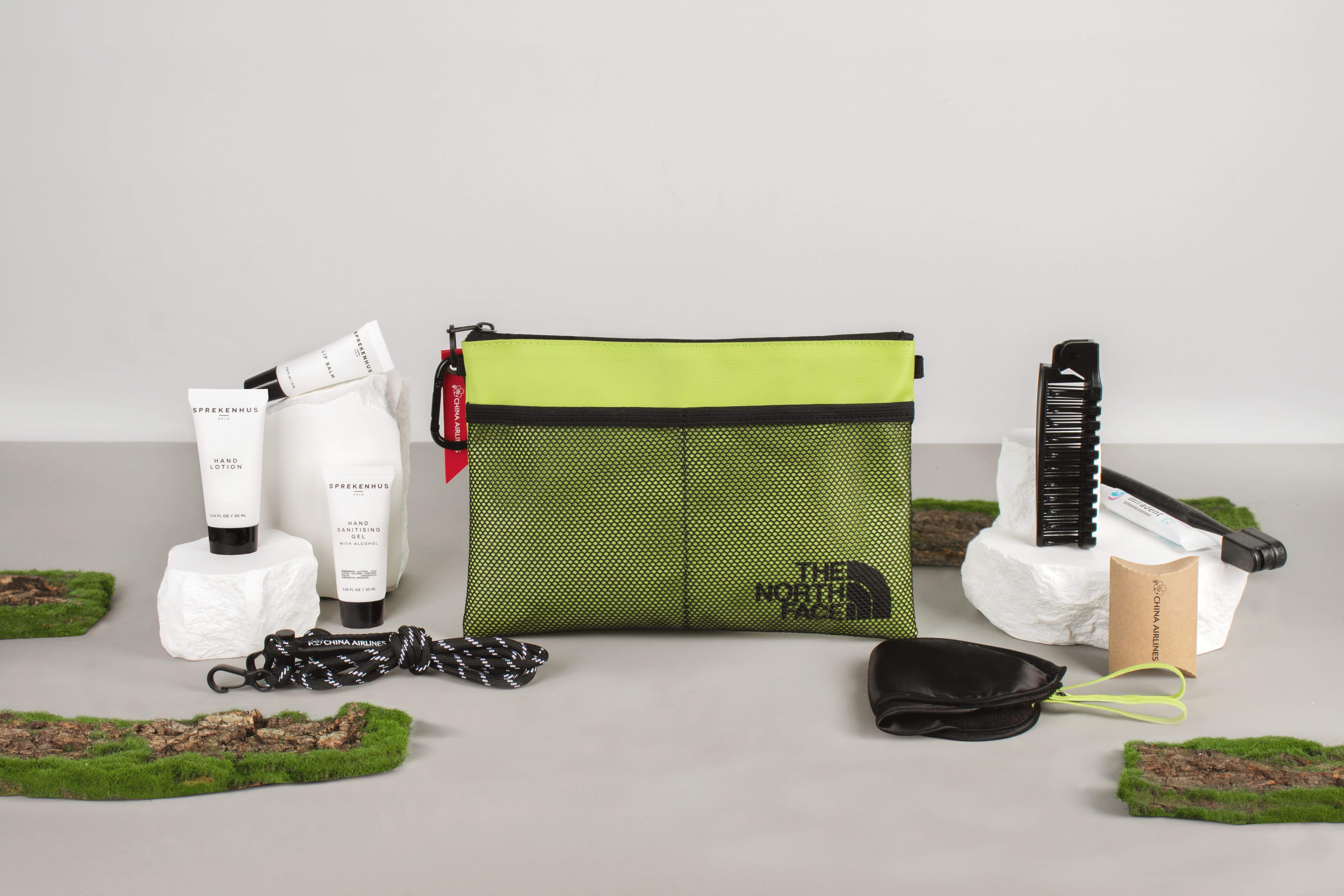 The North Face Travel Pouch Bag Airline Amenity Kit NEW - photo 3
