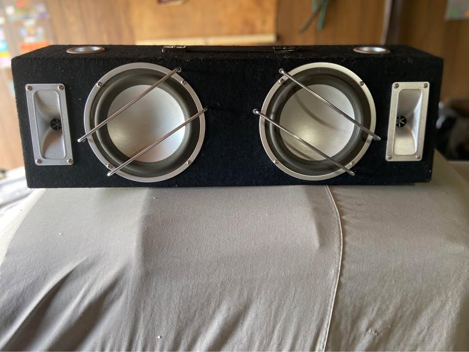 Dual Subwoofer Speaker Box - photo 5