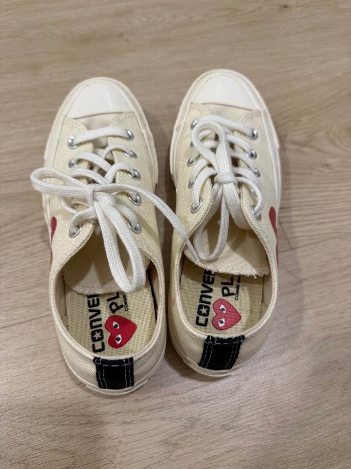 Comme des Garçons PLAY X Converse