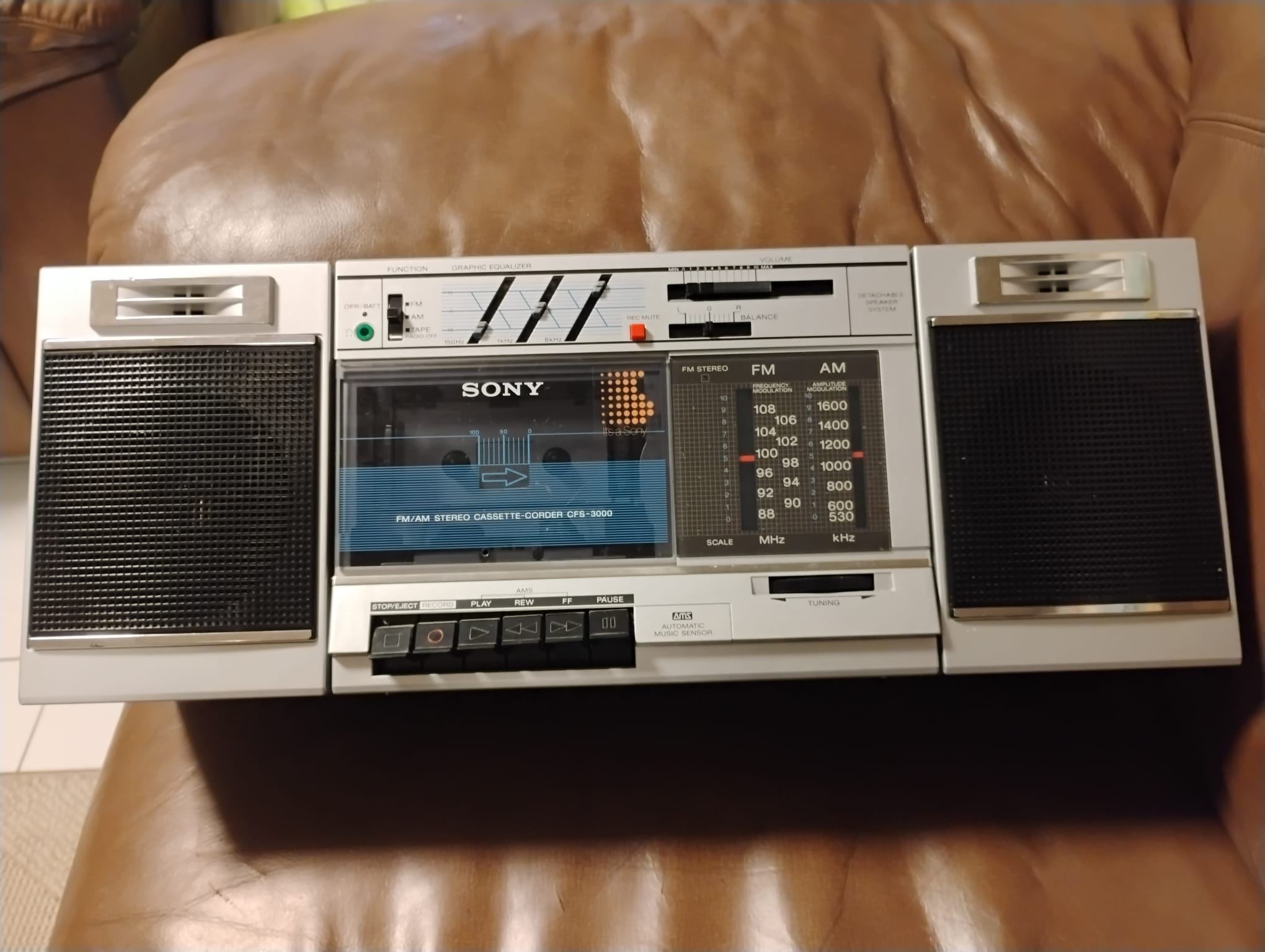 Vintage SONY Boombox AM/FM Stereo Cassette-Corder CFS-3000