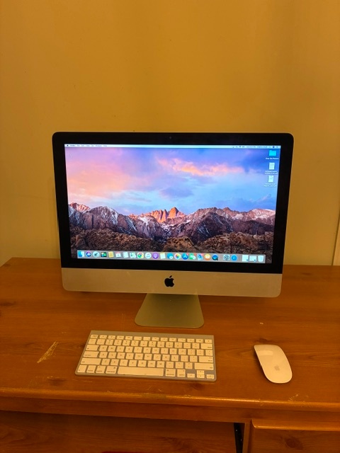 iMac Core i5 2.7GHz with 21.5" display