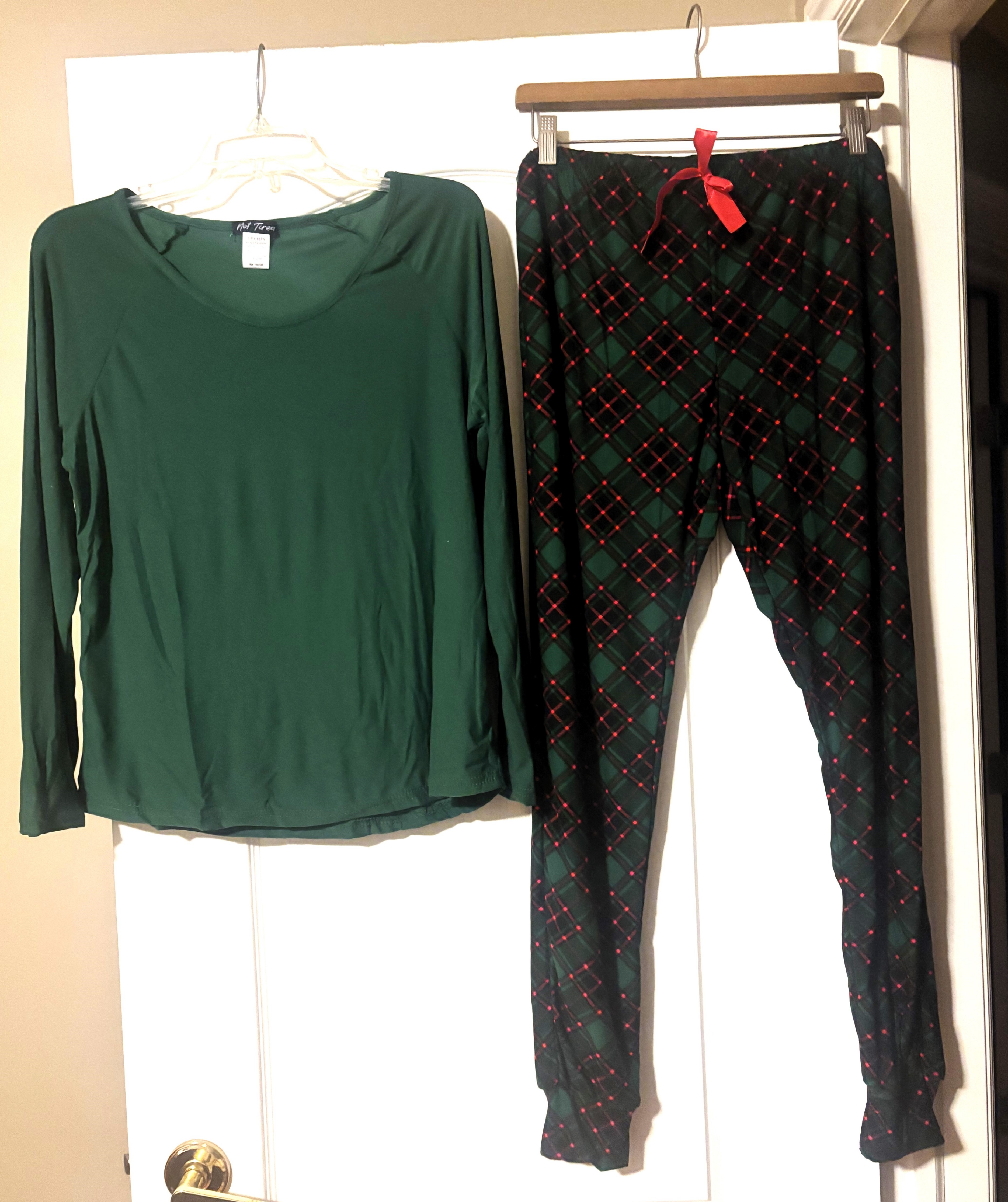 FashionNova-WinterMood Matching Family Long Sleeve PJ Jogger Set - photo 2