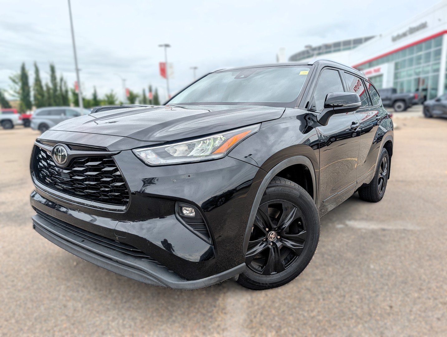 2021 Toyota Highlander - photo 2