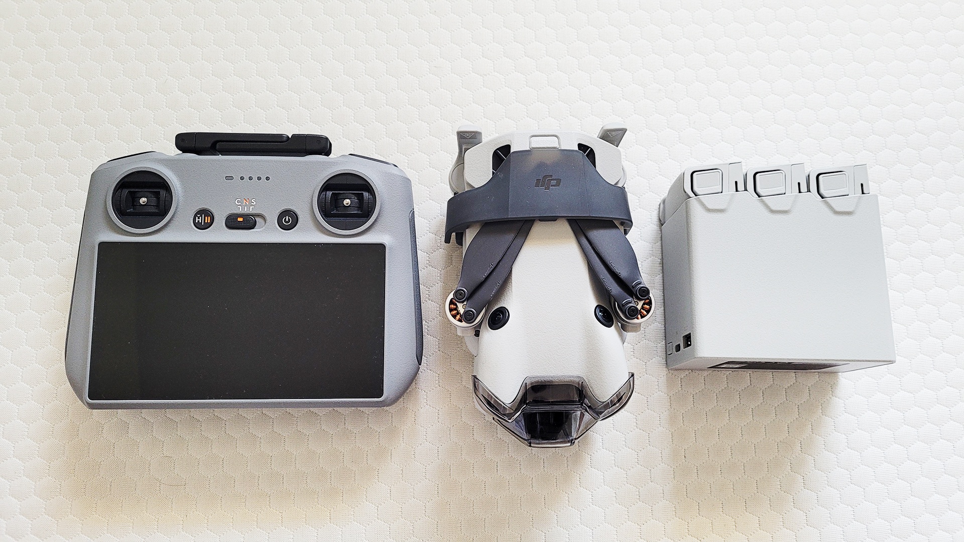Content Creator Camera & Audio Equipment Bundle - photo 4