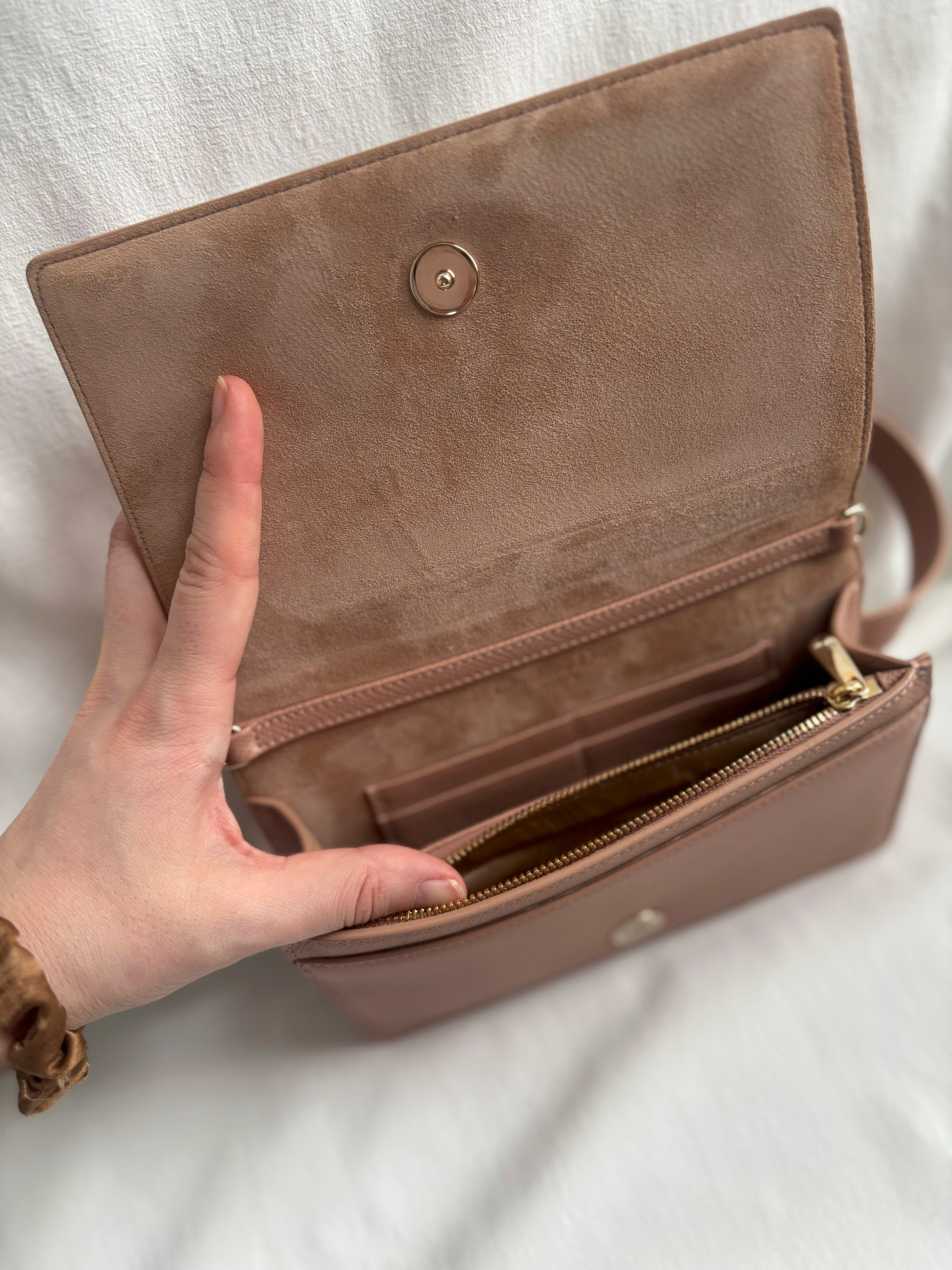 Authentic Dior Montaigne Belt Bag Pink - photo 4
