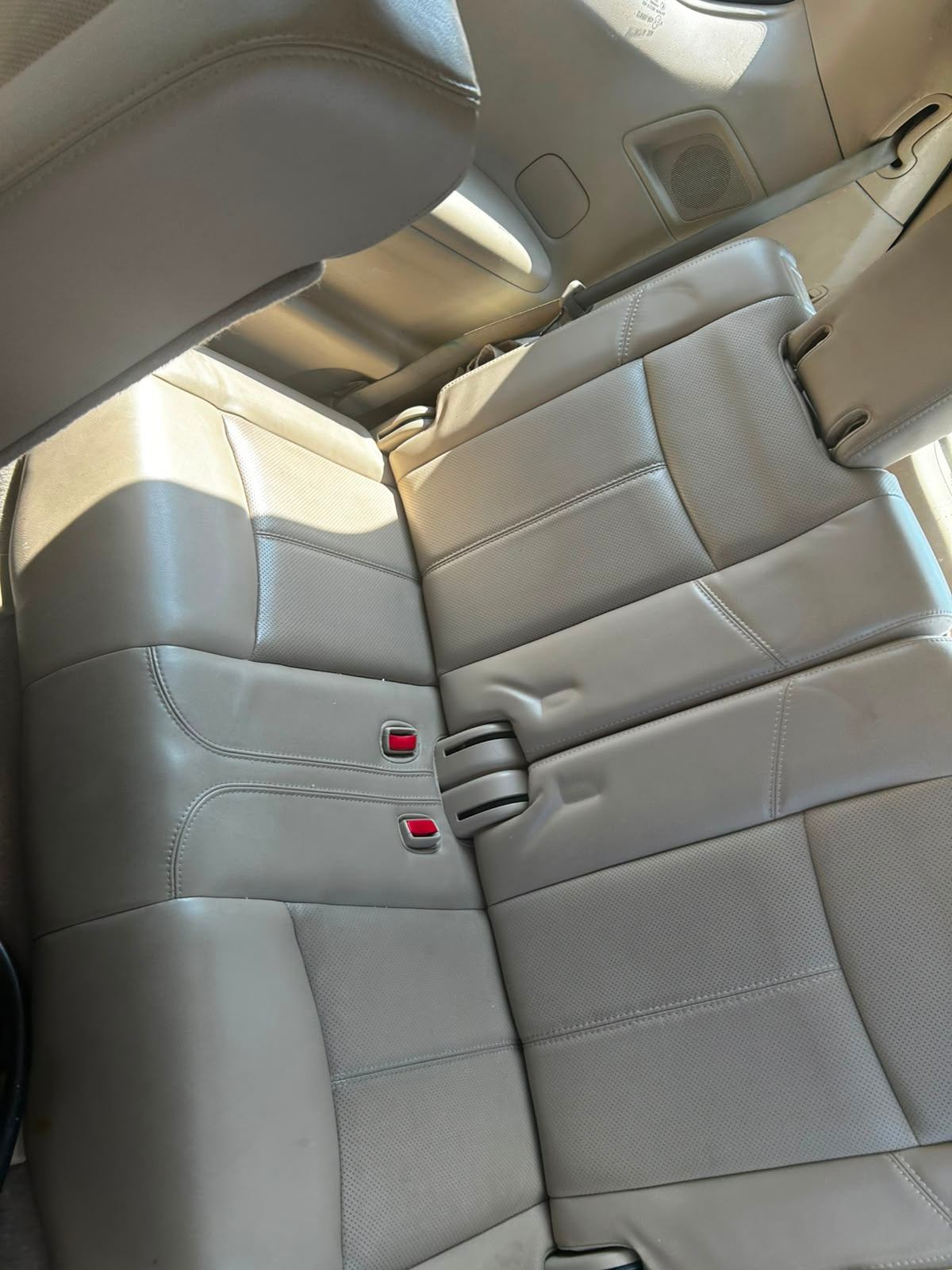 2014 Nissan Pathfinder Platinum 4WD - photo 2