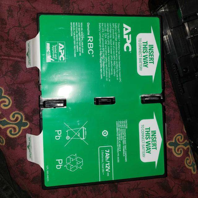 APC Back-UPS Pro 1000 (needs new battery) [L2] - photo 3