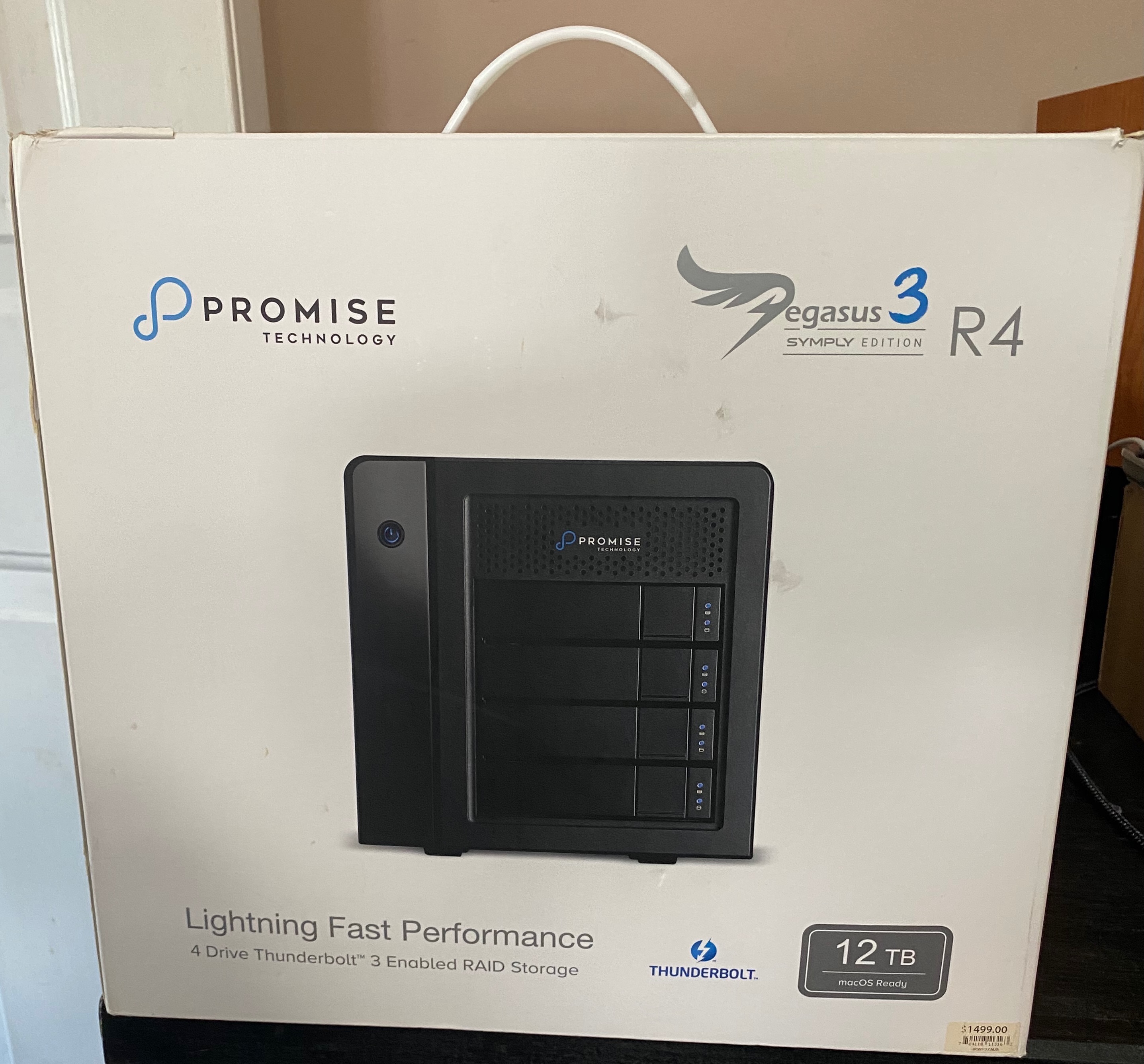 Promise Pegasus3 R4 12TB Thunderbolt 3 RAID Array (4 x 3TB) - photo 4