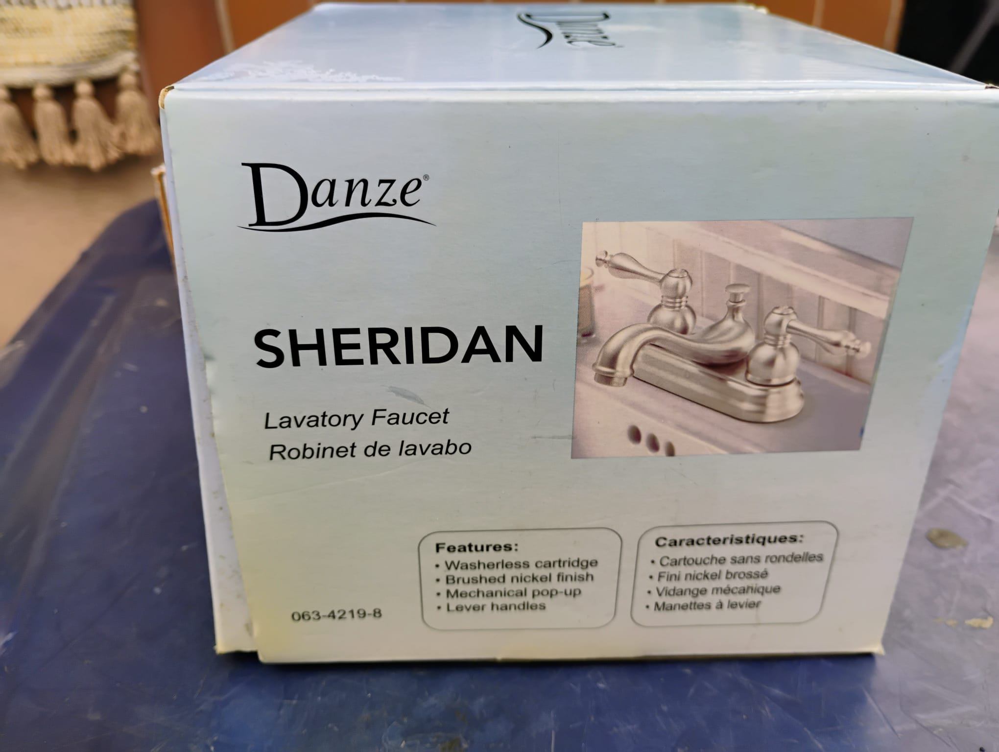 Danze Sheridan Series 2-Handle Lavatory Faucet