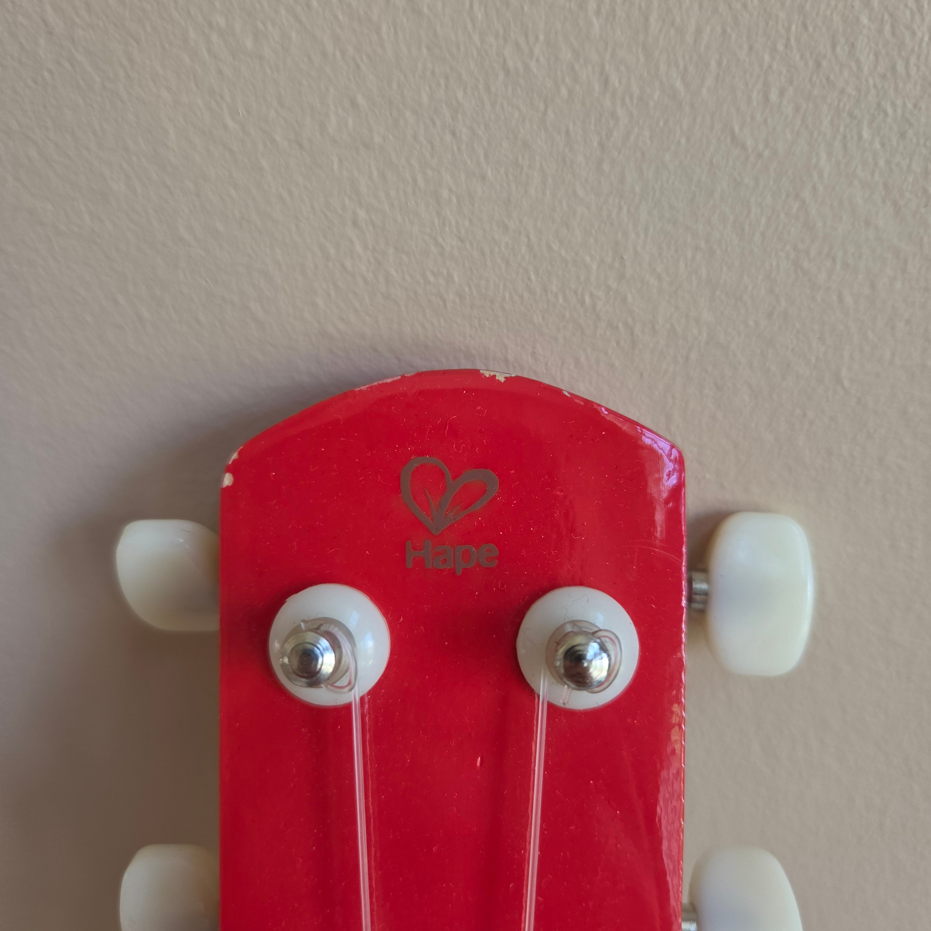 Hape - Small Red Kids Ukulele - Pre-Loved! 🎶 - photo 5