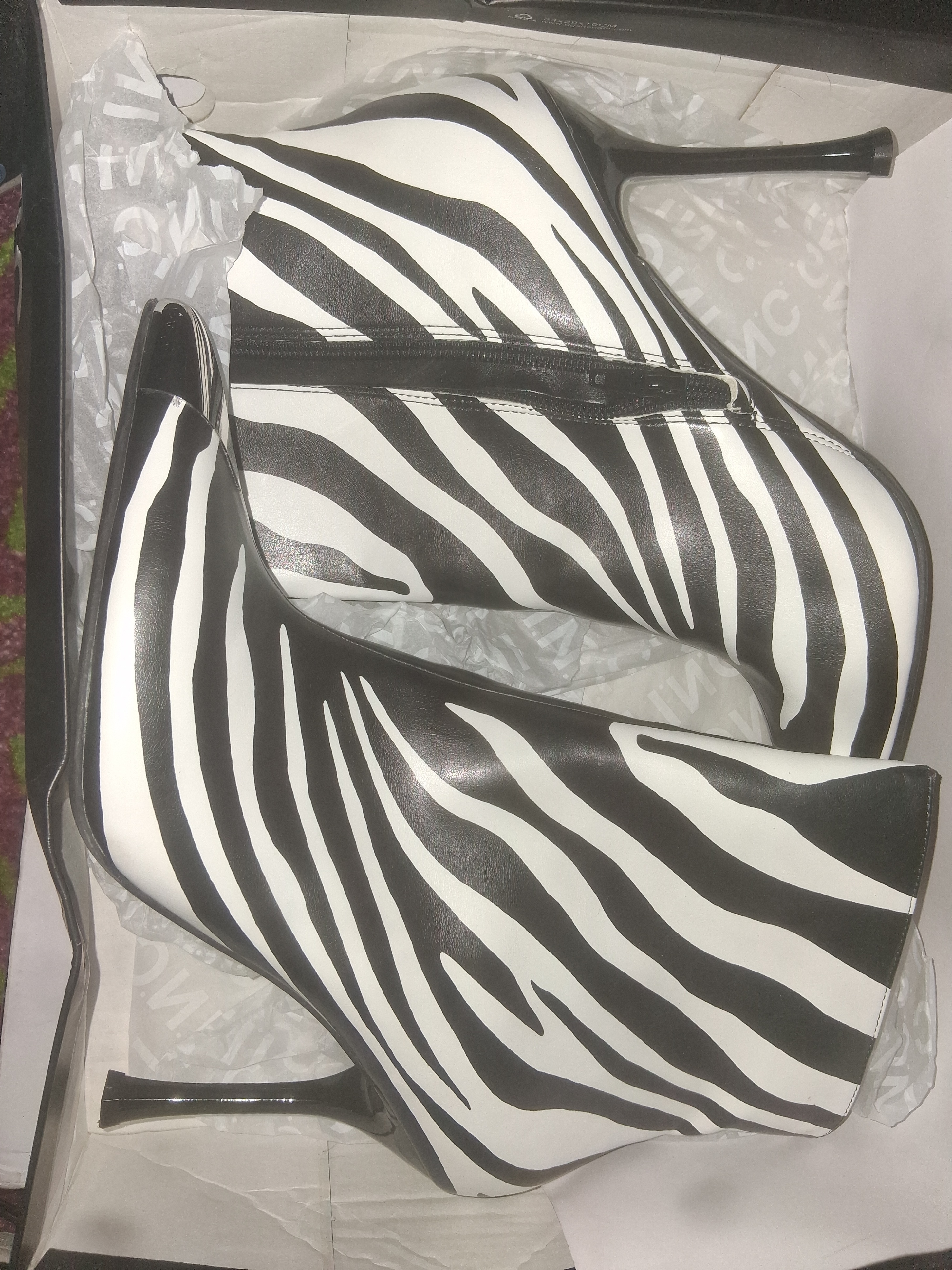 ROHESEP Zebra Print Ankle Boots Size 10M