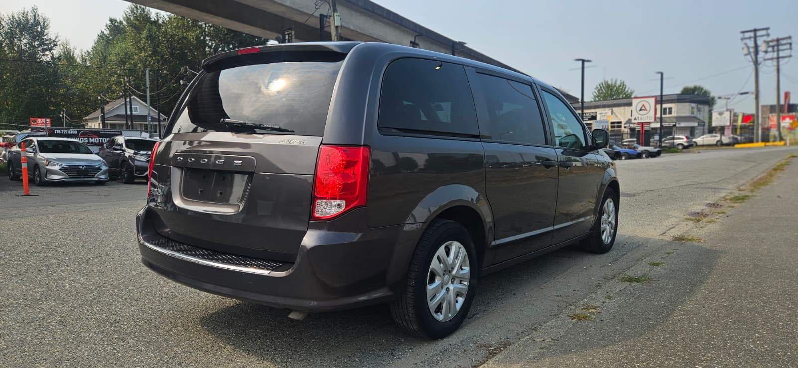 2019 Dodge Caravan Stow N Go - photo 3