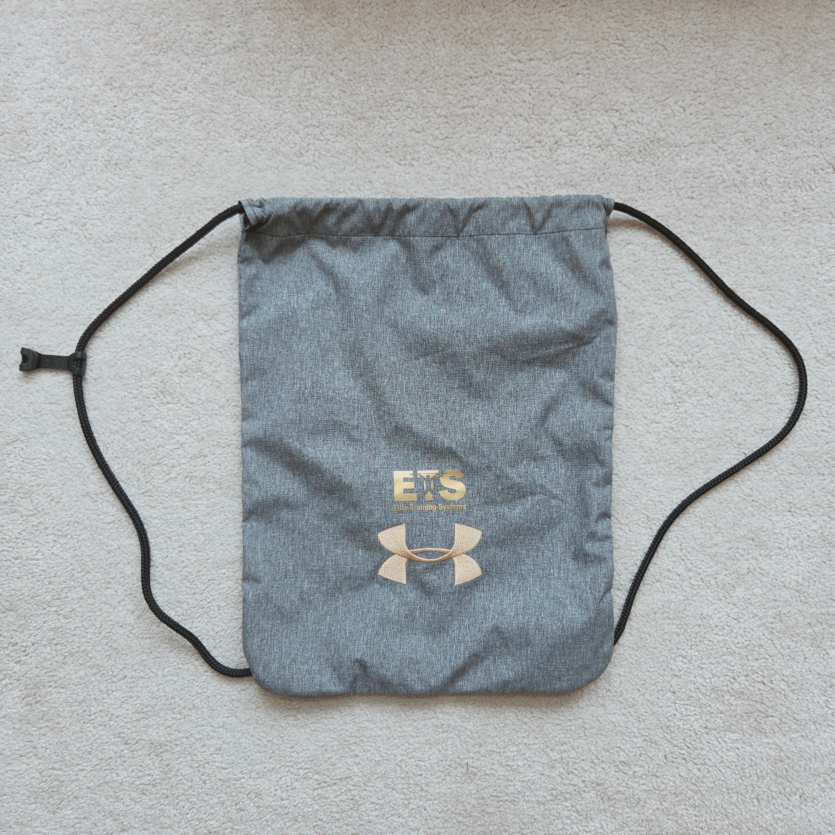 Under Armour - Large Drawstring Gym Bag - NEW! 🏋️