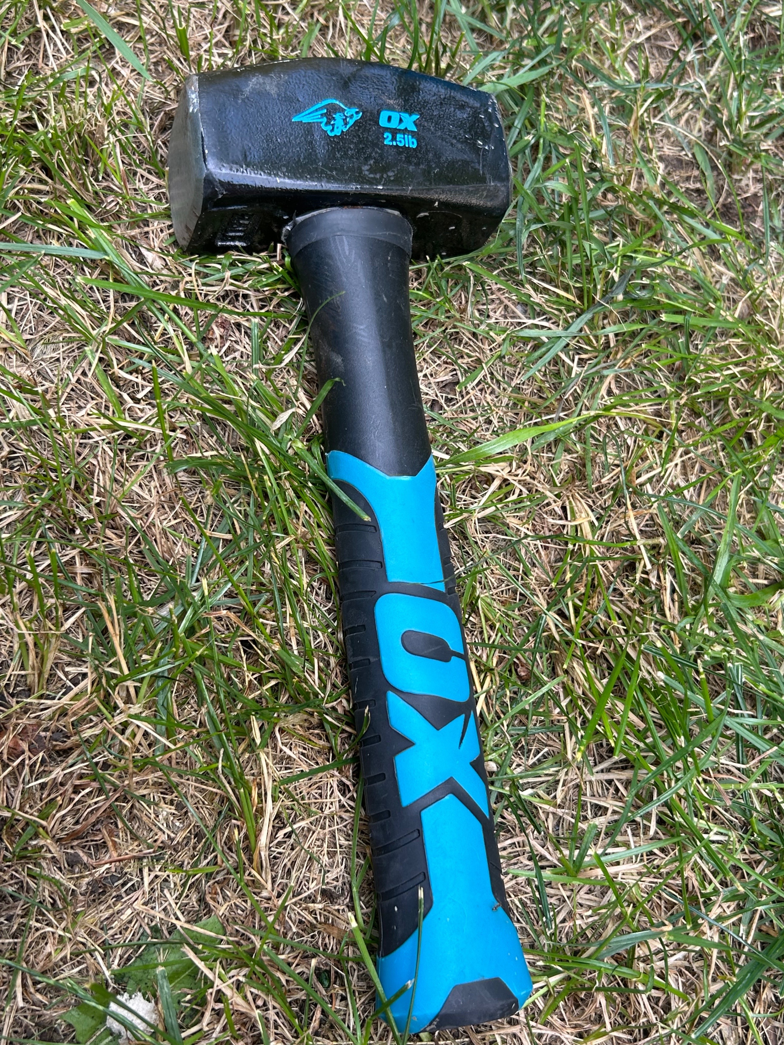 Sledgehammer with Fibreglass Handle - 2.5 lb / 1.1 kg