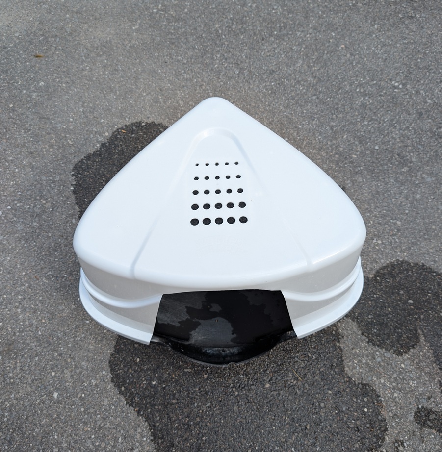 Nature's Miracle Cat's Corner Litter Box - photo 3