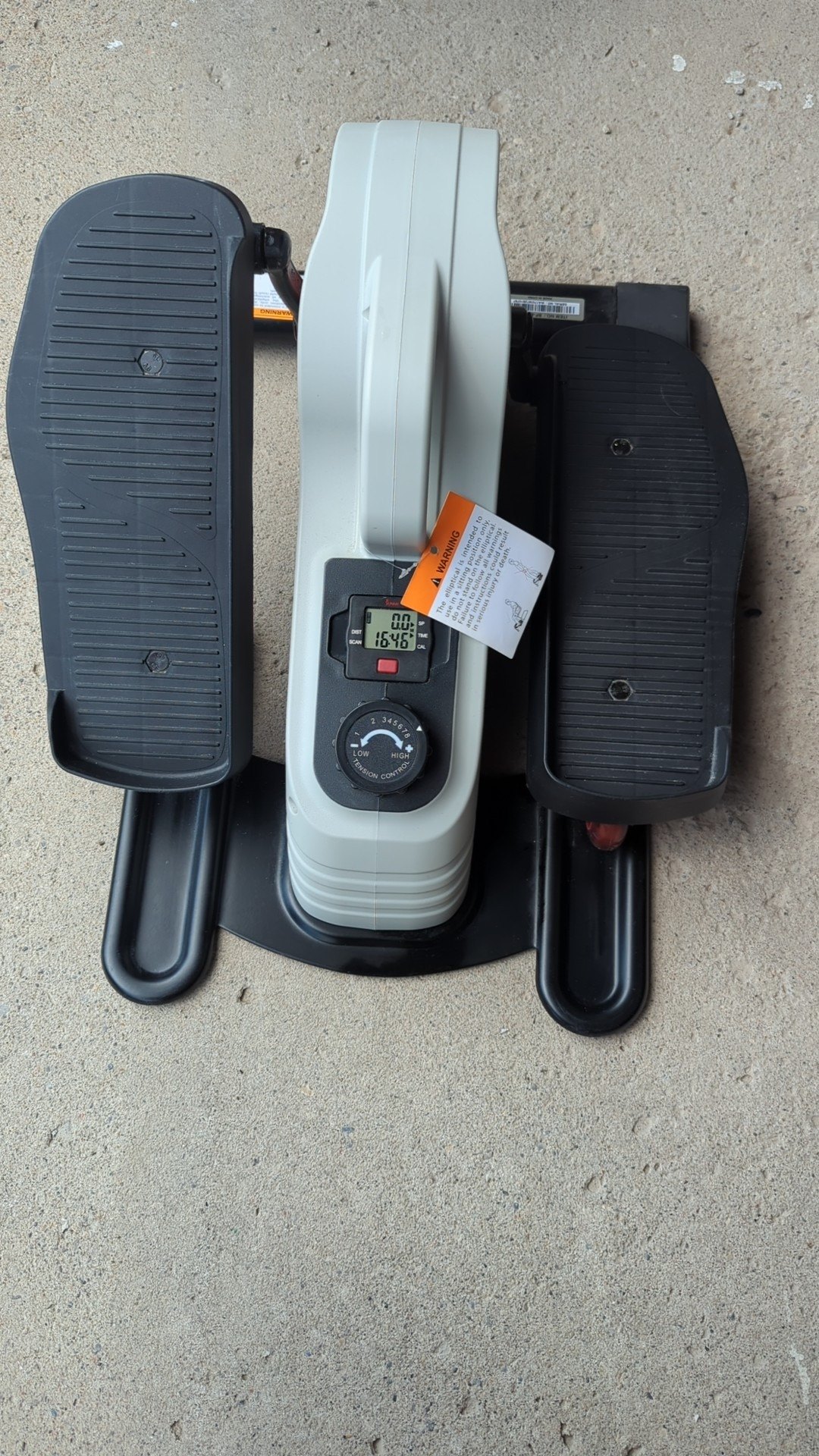 Sunny SF-E3872 Under-Desk Elliptical