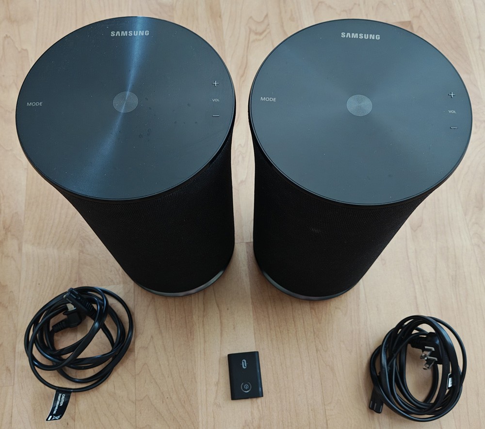 Pair of Samsung R1 multiroom speaks with Blue tooth transmitter.