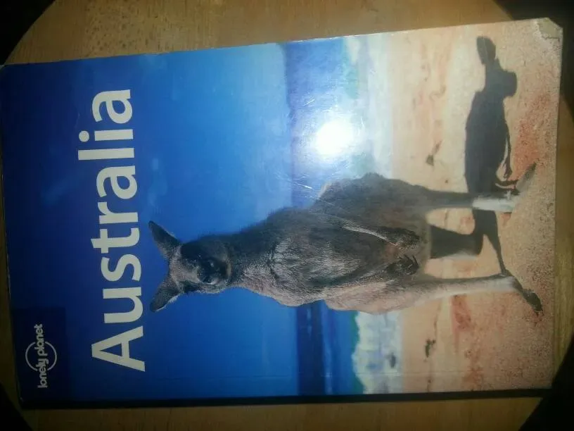 Australia -- Lonely Planet Guide To The Land Down Under - photo 2