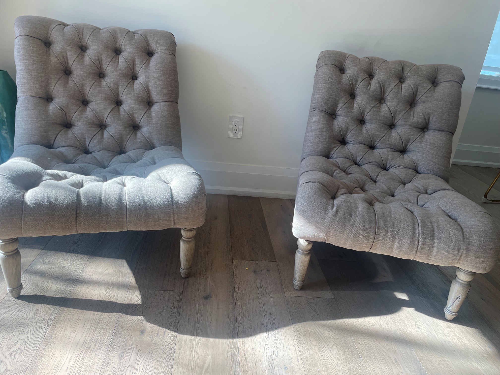 Tufted Accent Chairs - photo 5