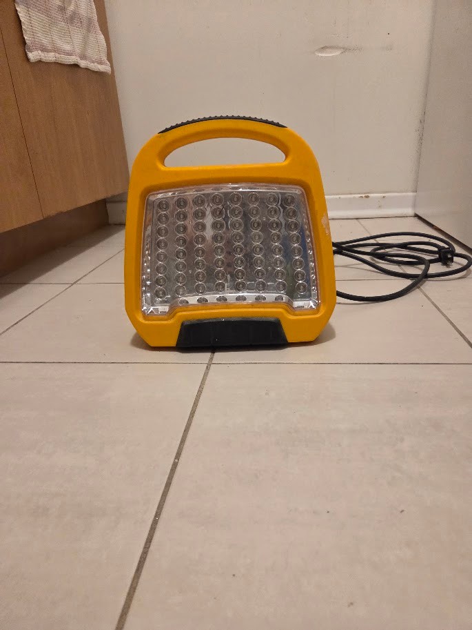 Defender LED Work Light / Floor Light (Tested & Working)
