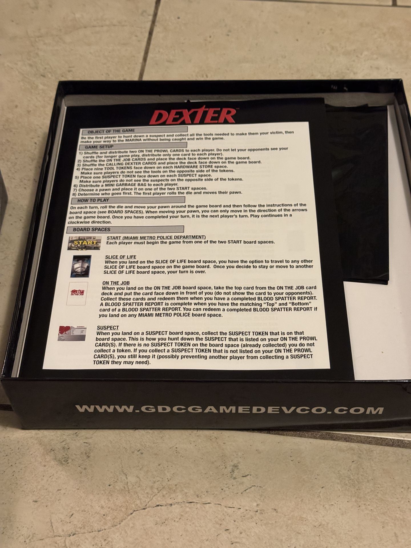 Dexter: The Board Game (for 2-4 Players) - photo 3
