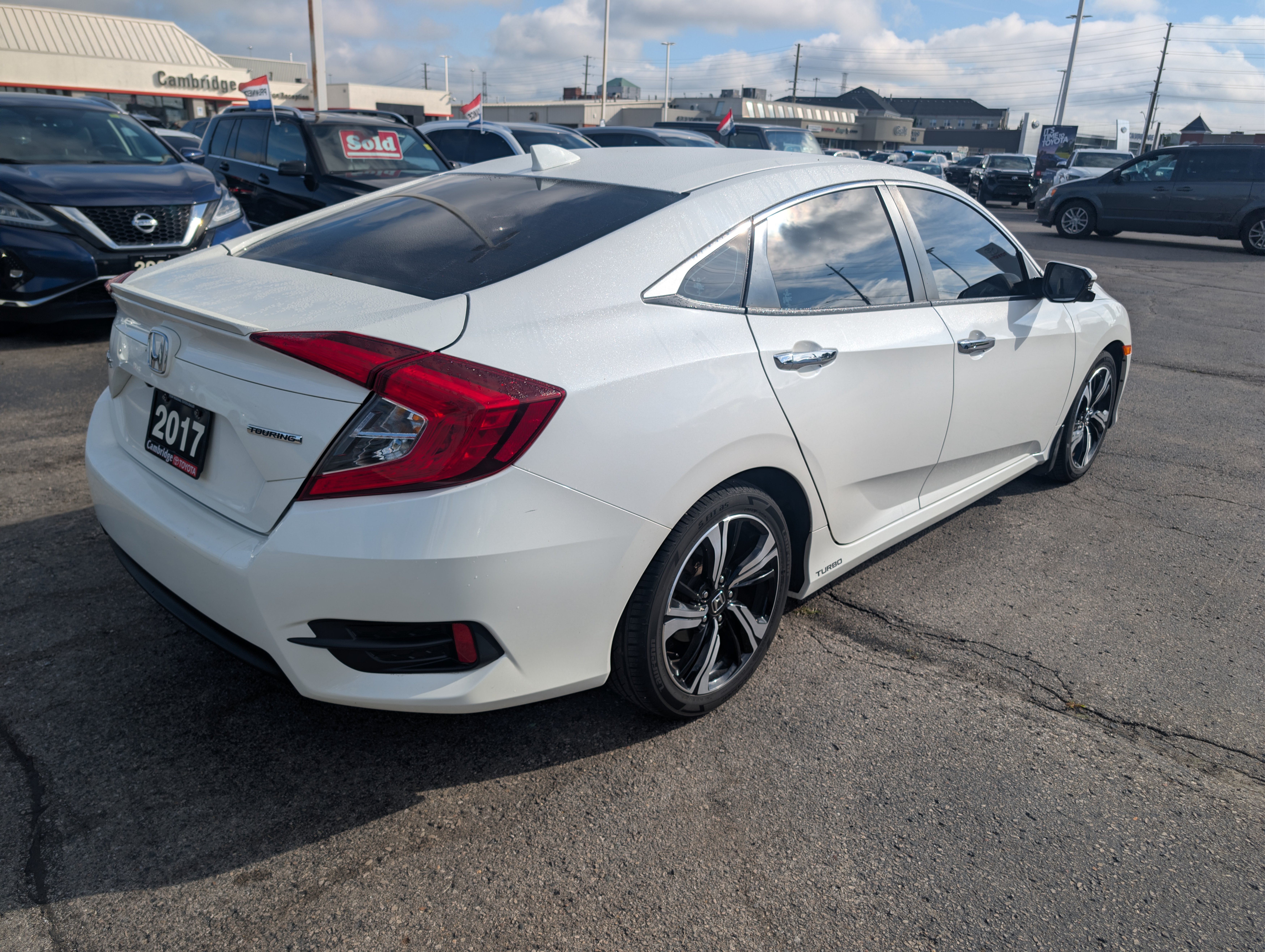 2017 Honda Civic Sedan Touring - photo 2