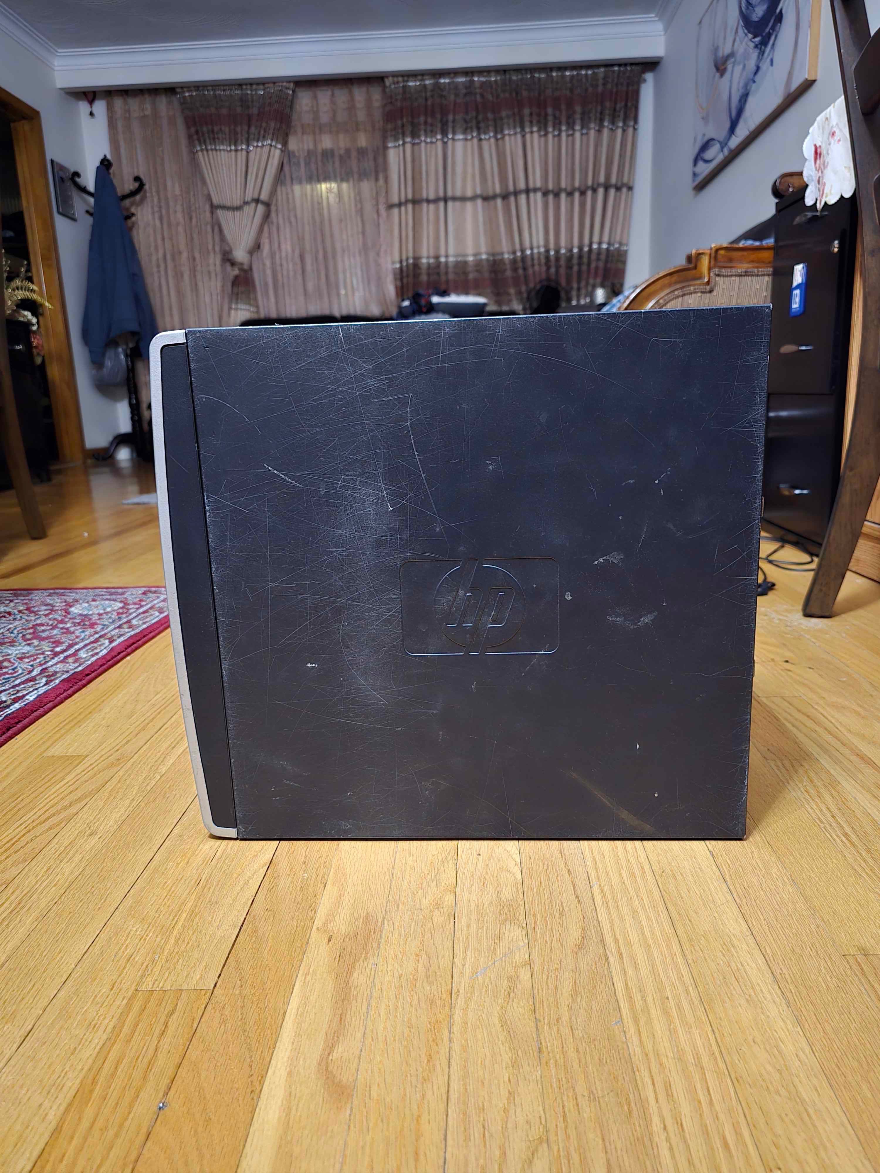 Intel Core 2 Quad Desktop PC (Q6600 / 4GB RAM / GPU / Linux) - photo 3