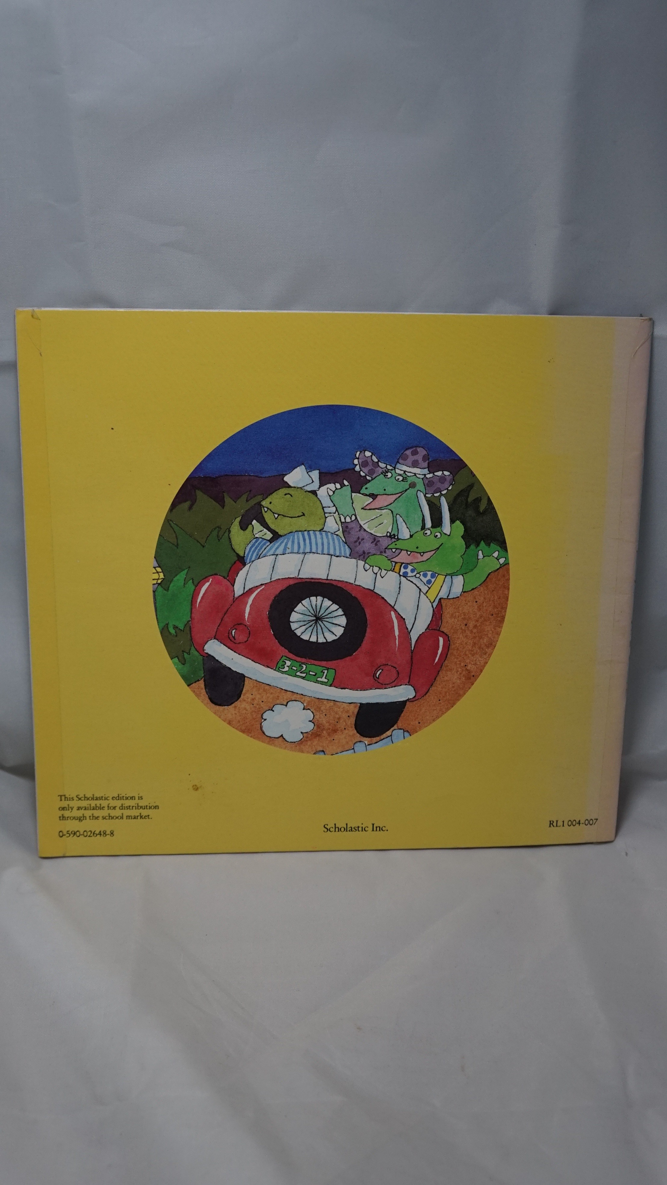 When Dinosaurs Go Visiting Linda Martin Scholastic Picture Book - photo 2