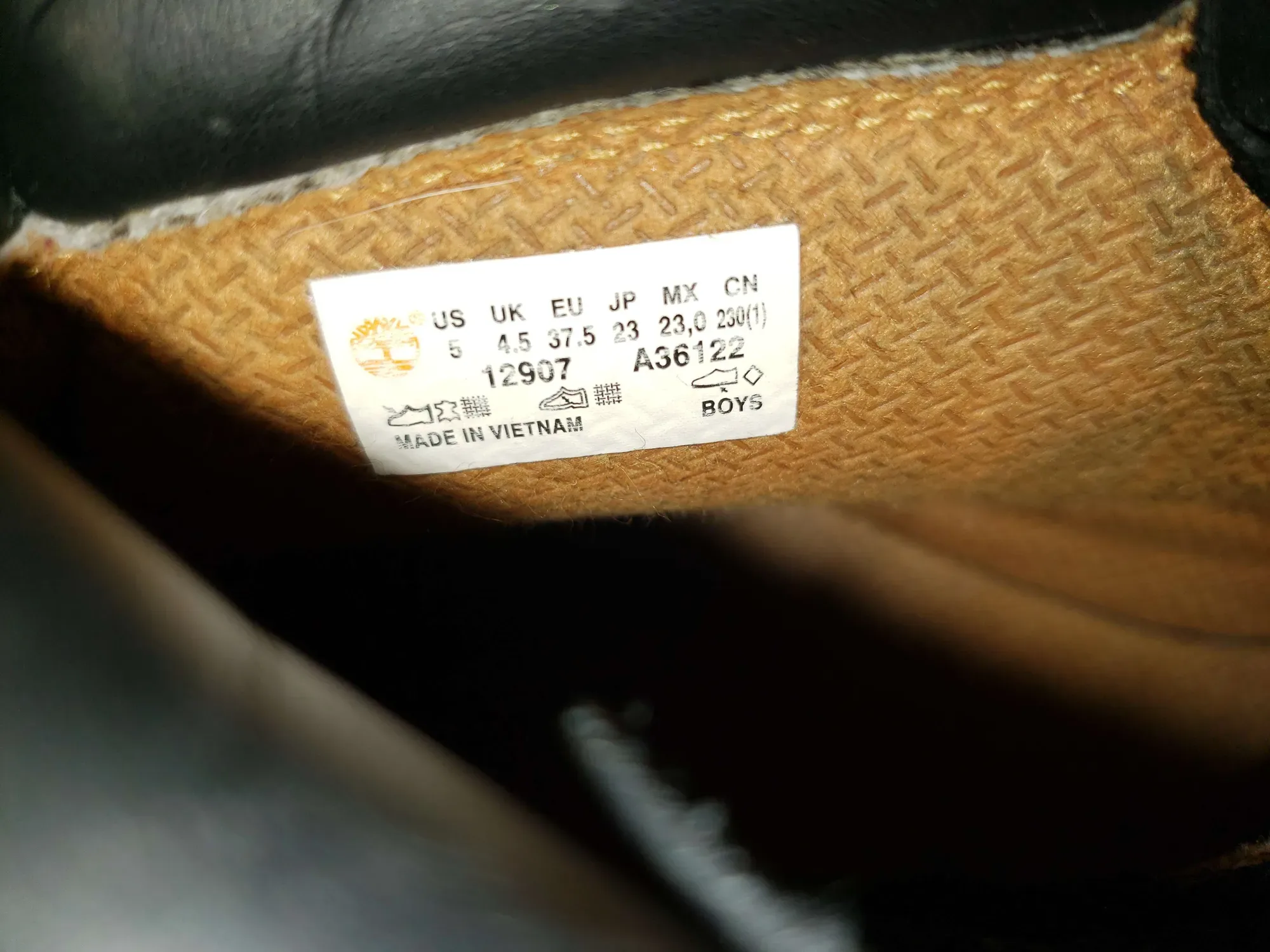 Timberland Black Leather Boots in Excellent Used Condition - photo 4