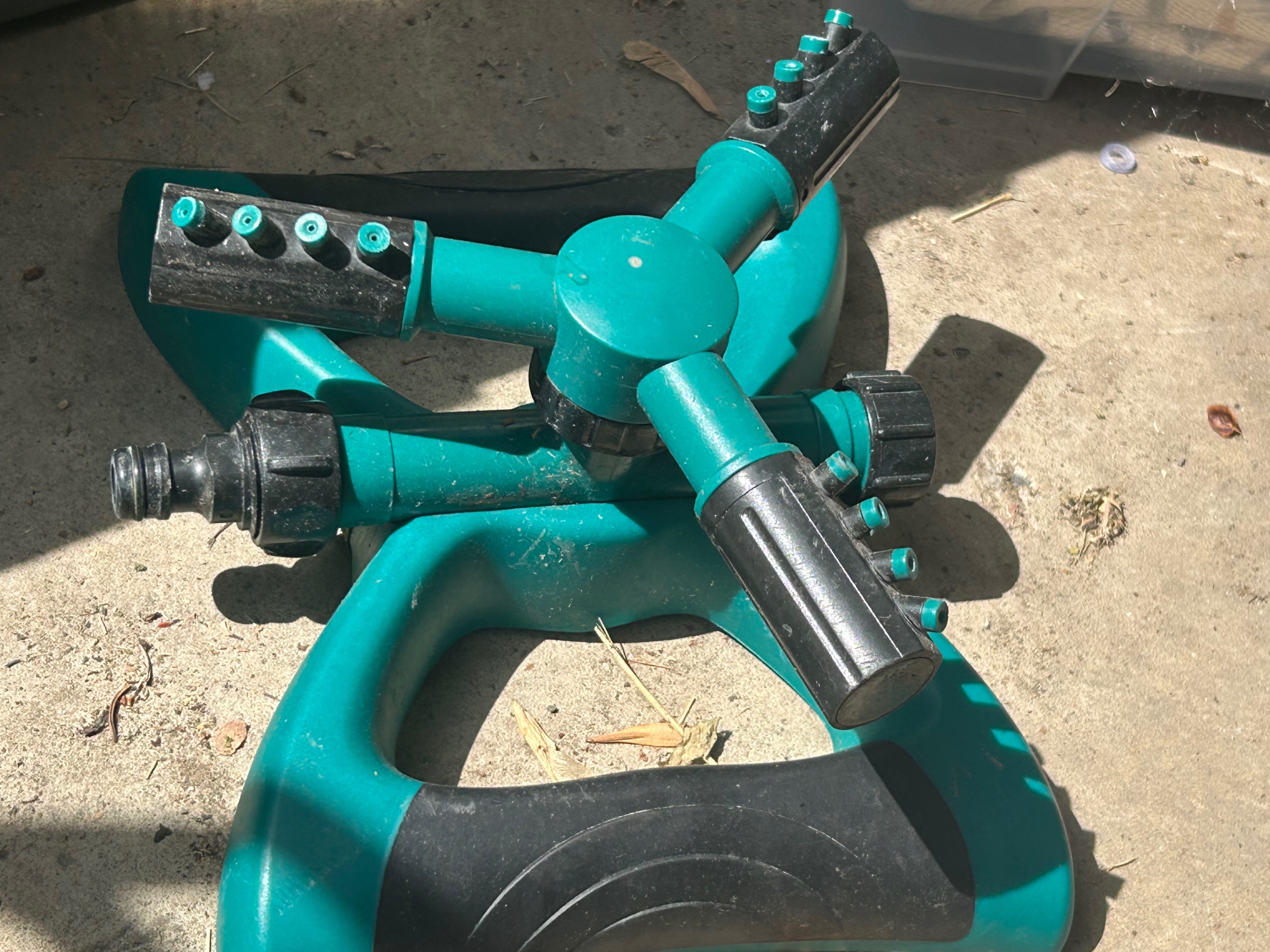 Lawn Sprinkler - Circular Pattern