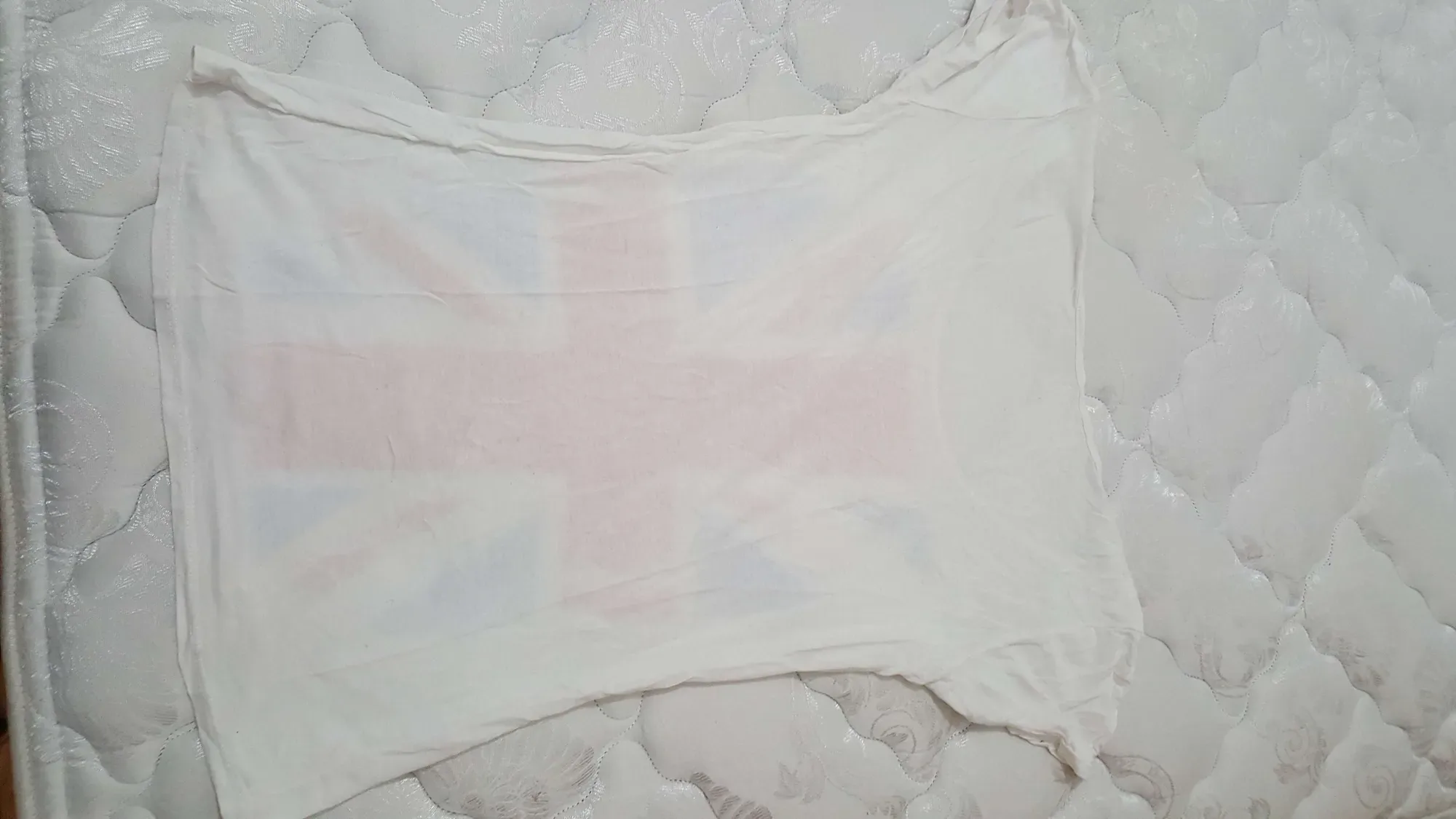 UK T-Shirt -- small pin hole on back, barely noticeable(see pic) - photo 2