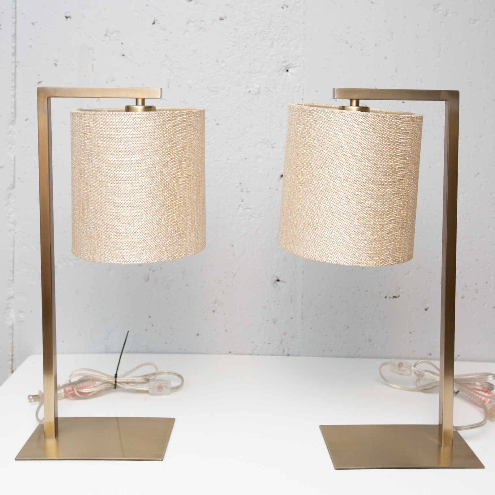 Pair of Modern Brass Table Lamps – Linen Shades - photo 3
