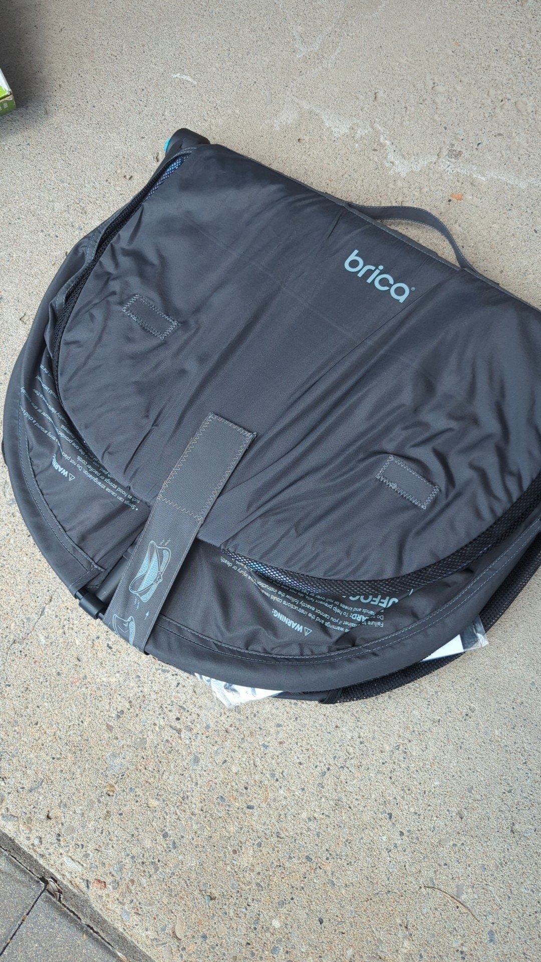 Munchkin Brica Fold N' Go Travel Bassinet - photo 3