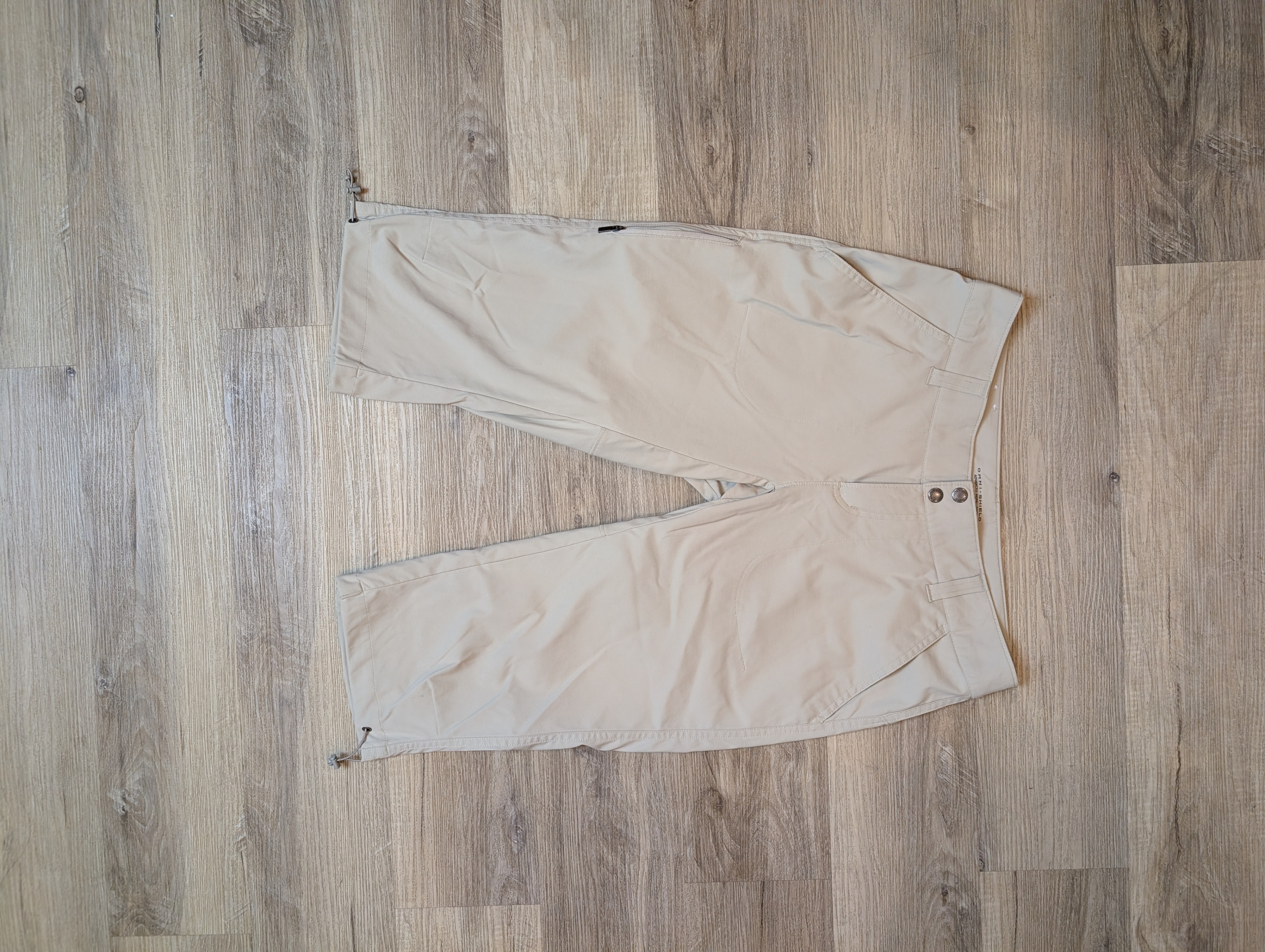 Columbia Women’s Omni-Shield Hiking Capri Pants