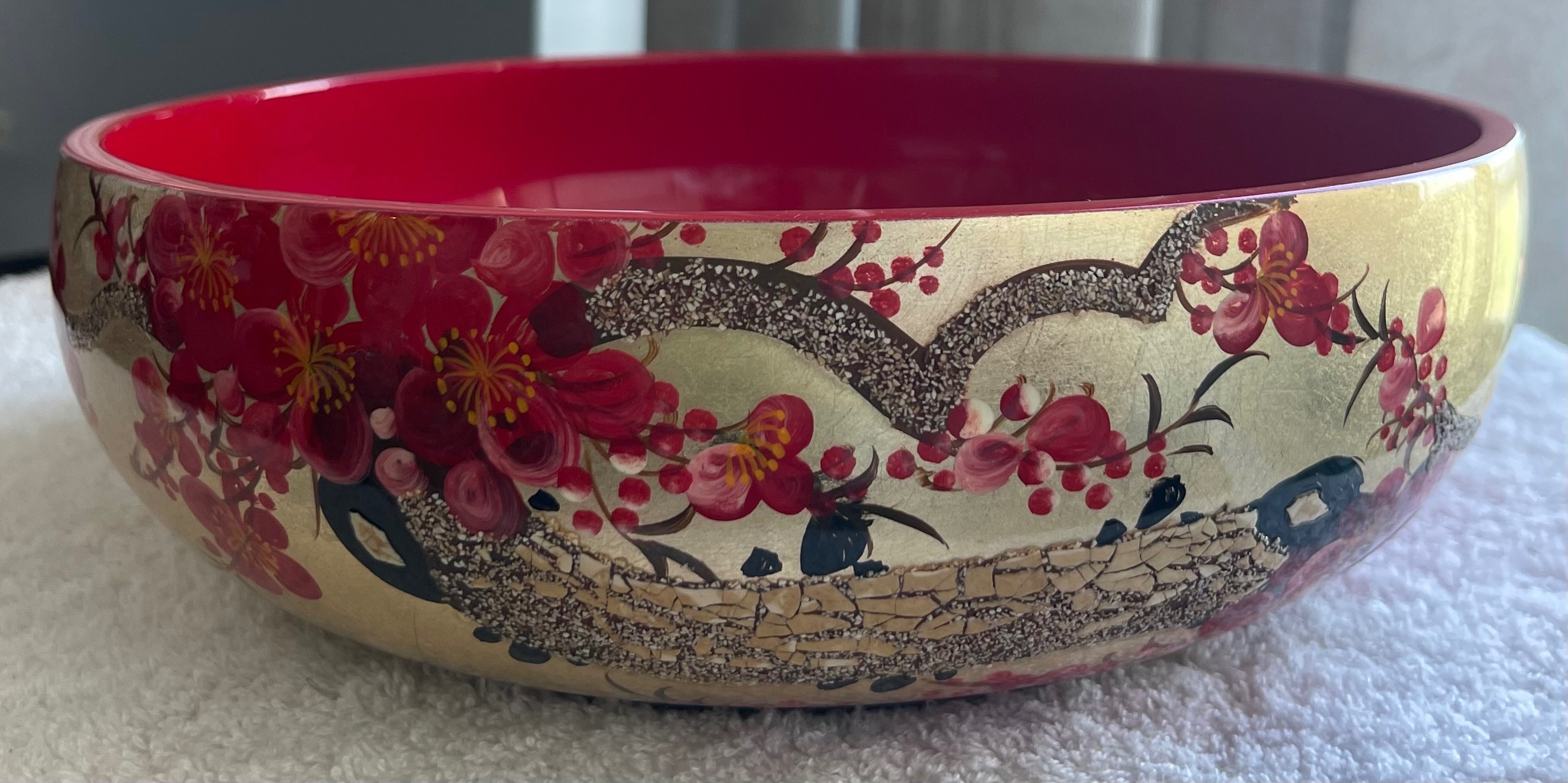 Vintage Gold Leaf Lacquerware Bowl Eggshell Inlay 9.6"
