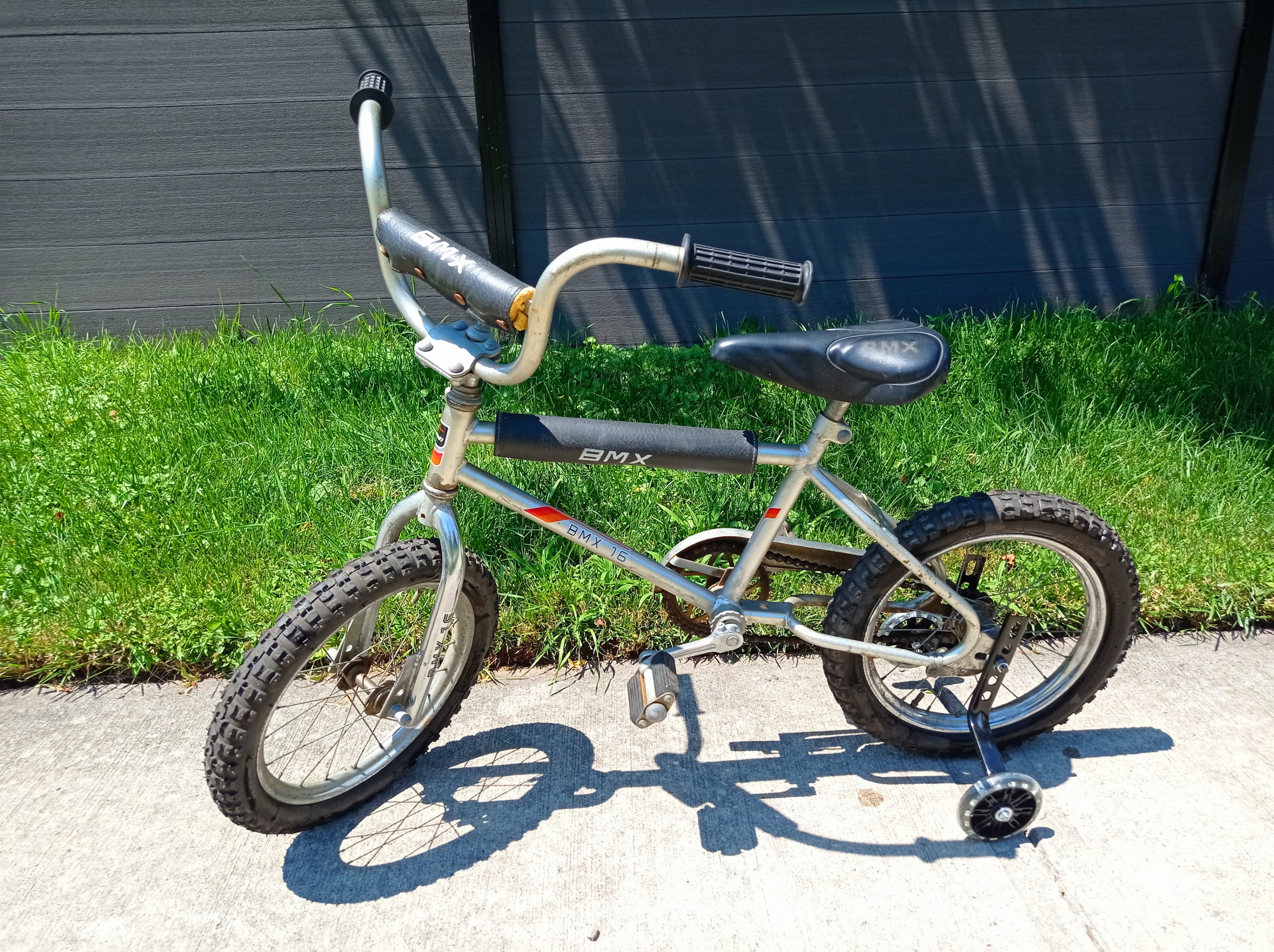 16-Inch Children’s BMX Bicycle (Made in Czech Republic) - photo 2