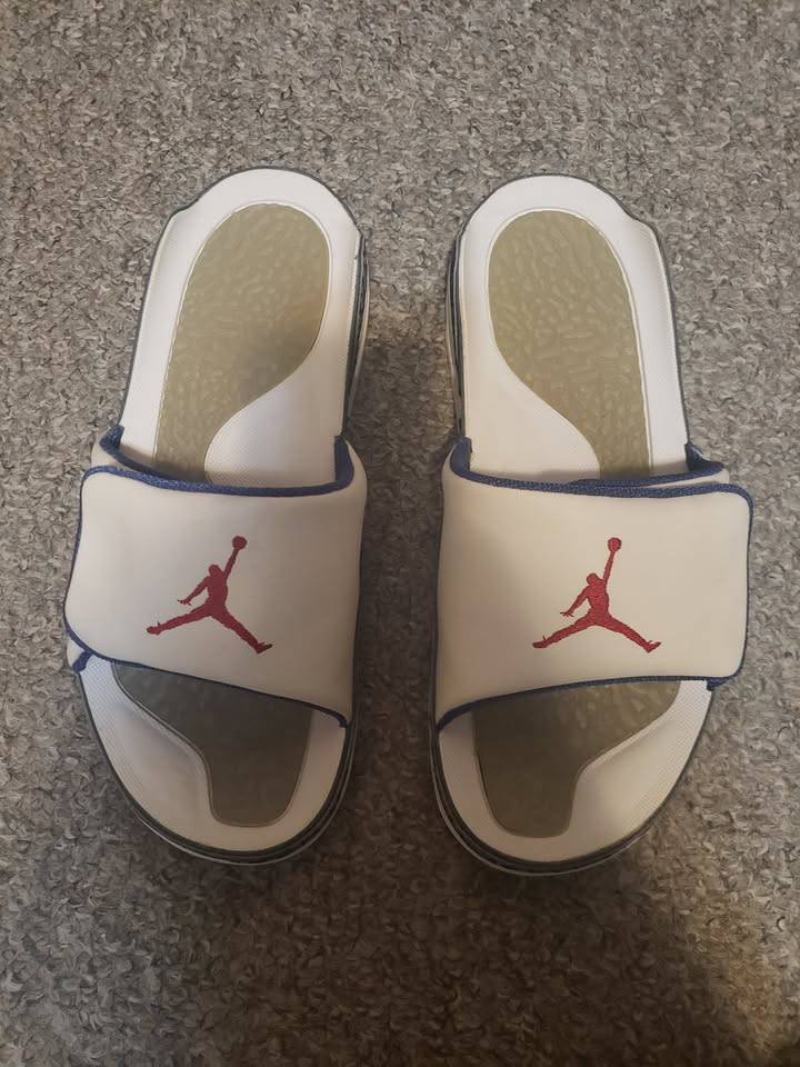 Jordan Cement Slides, Men's Size 9. As New.