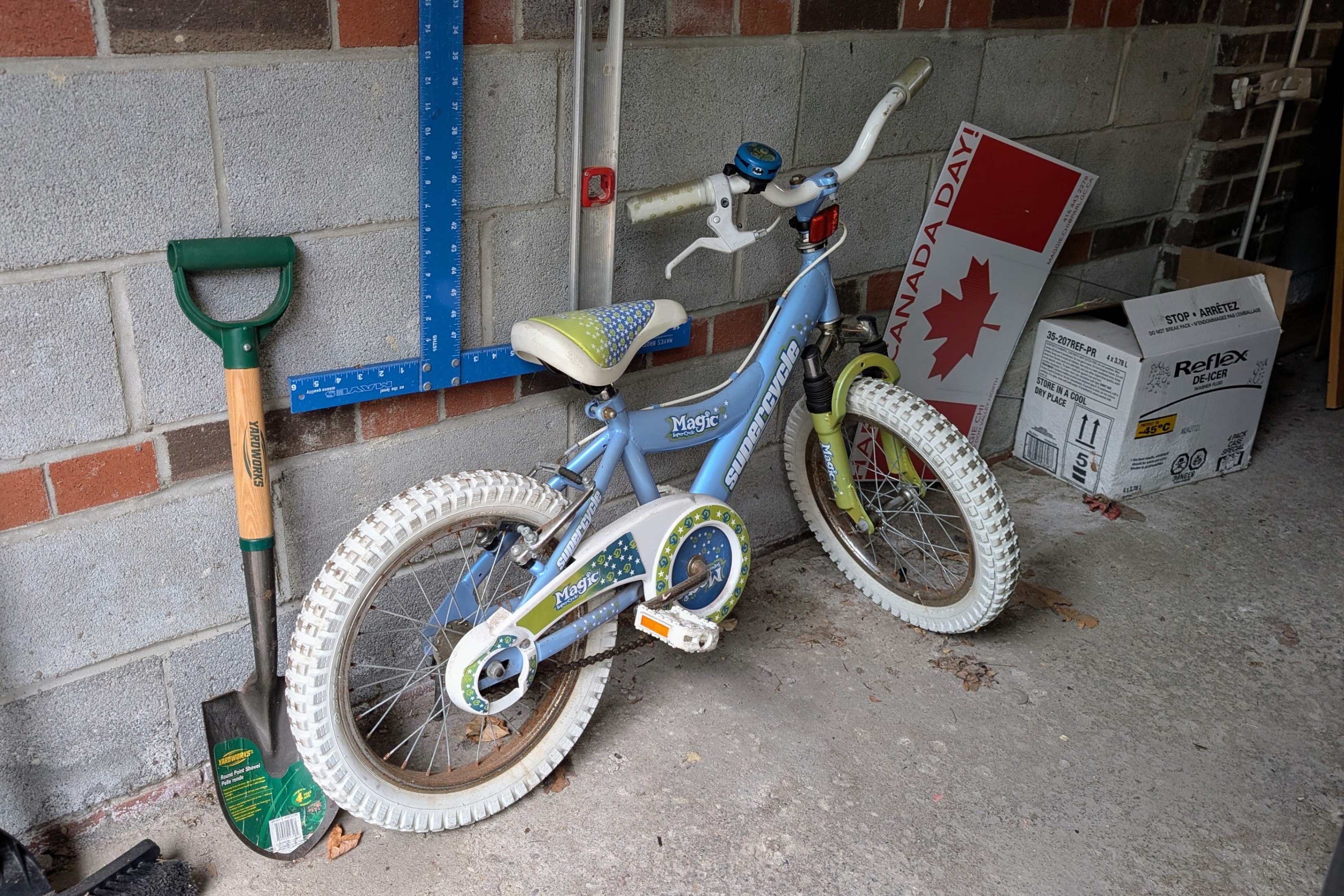 Supercycle 16" Kids' Bike
