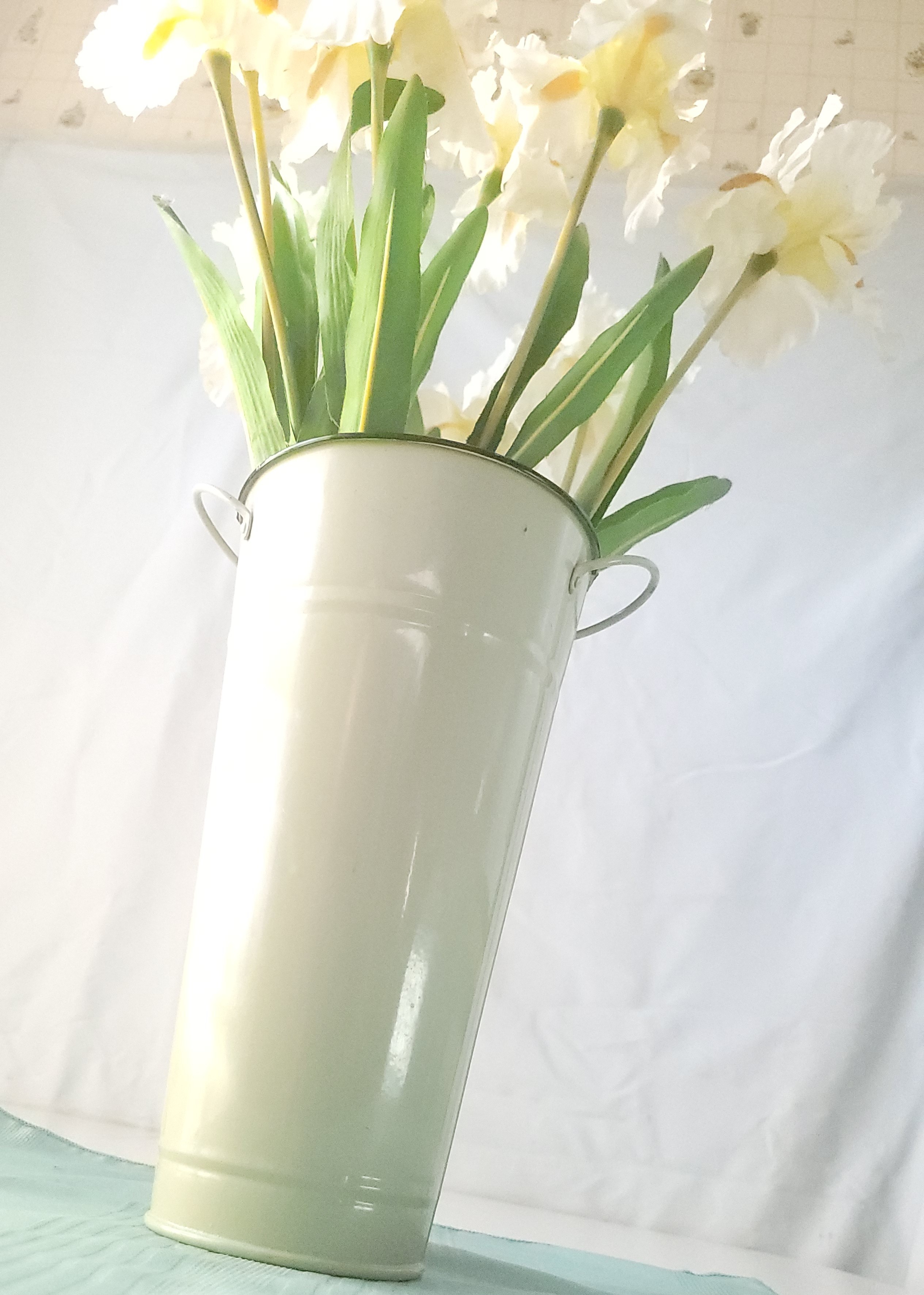 Cream Enamelware French Flower Bucket Vase White Silk Irises 20" - photo 2
