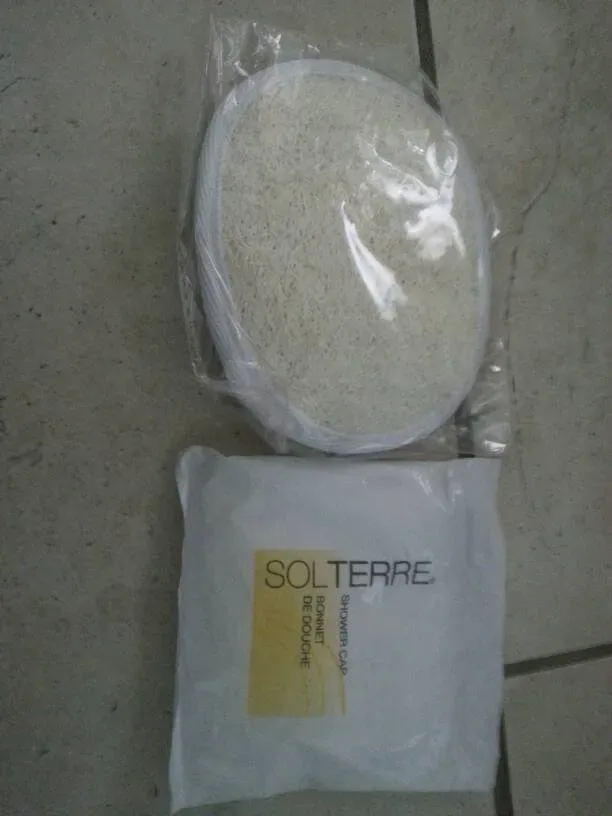 BNIB Shower Loofah And Shower Cap - photo 2