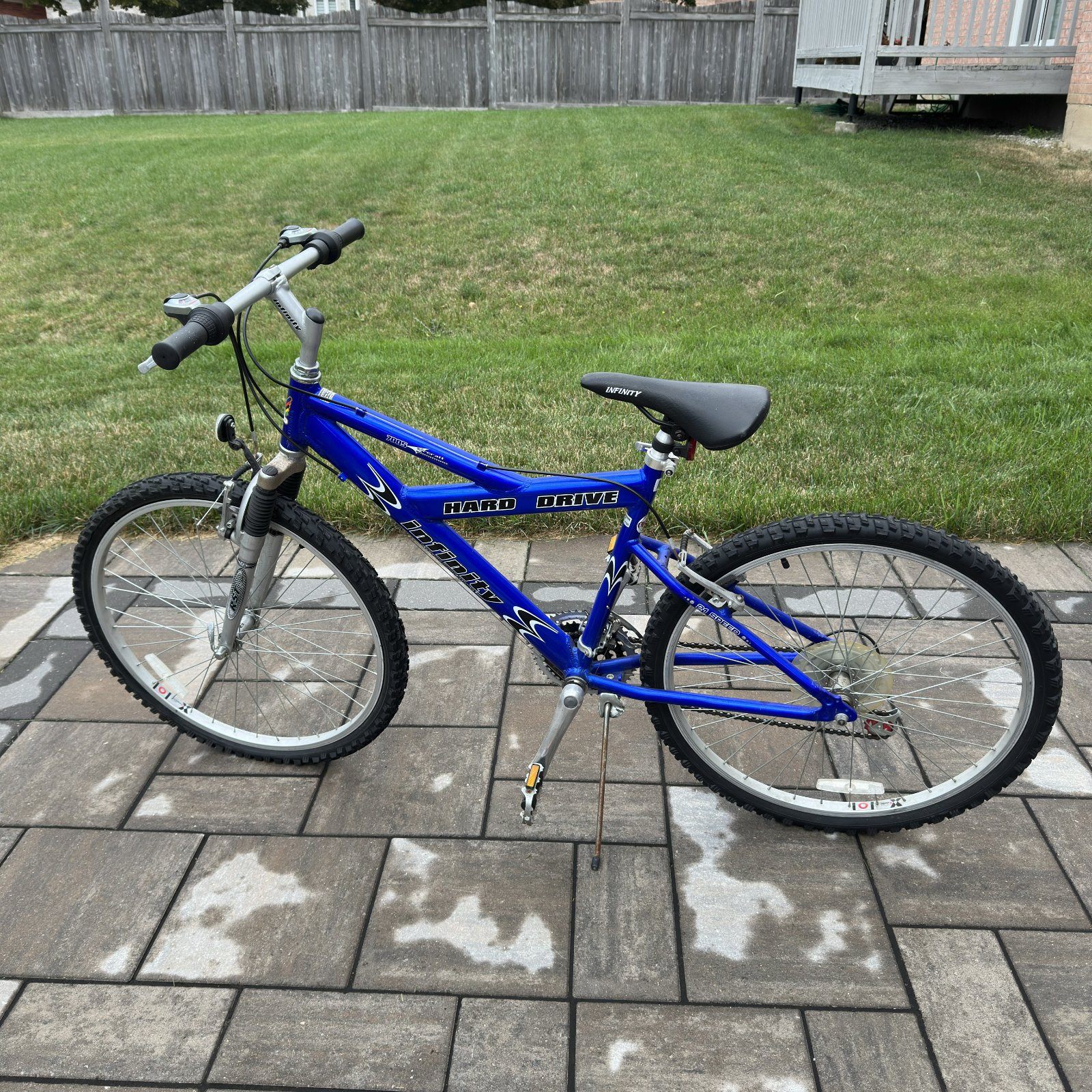 TWO Hard Drive Infinity Mountain Bikes + Bike Lock - photo 2