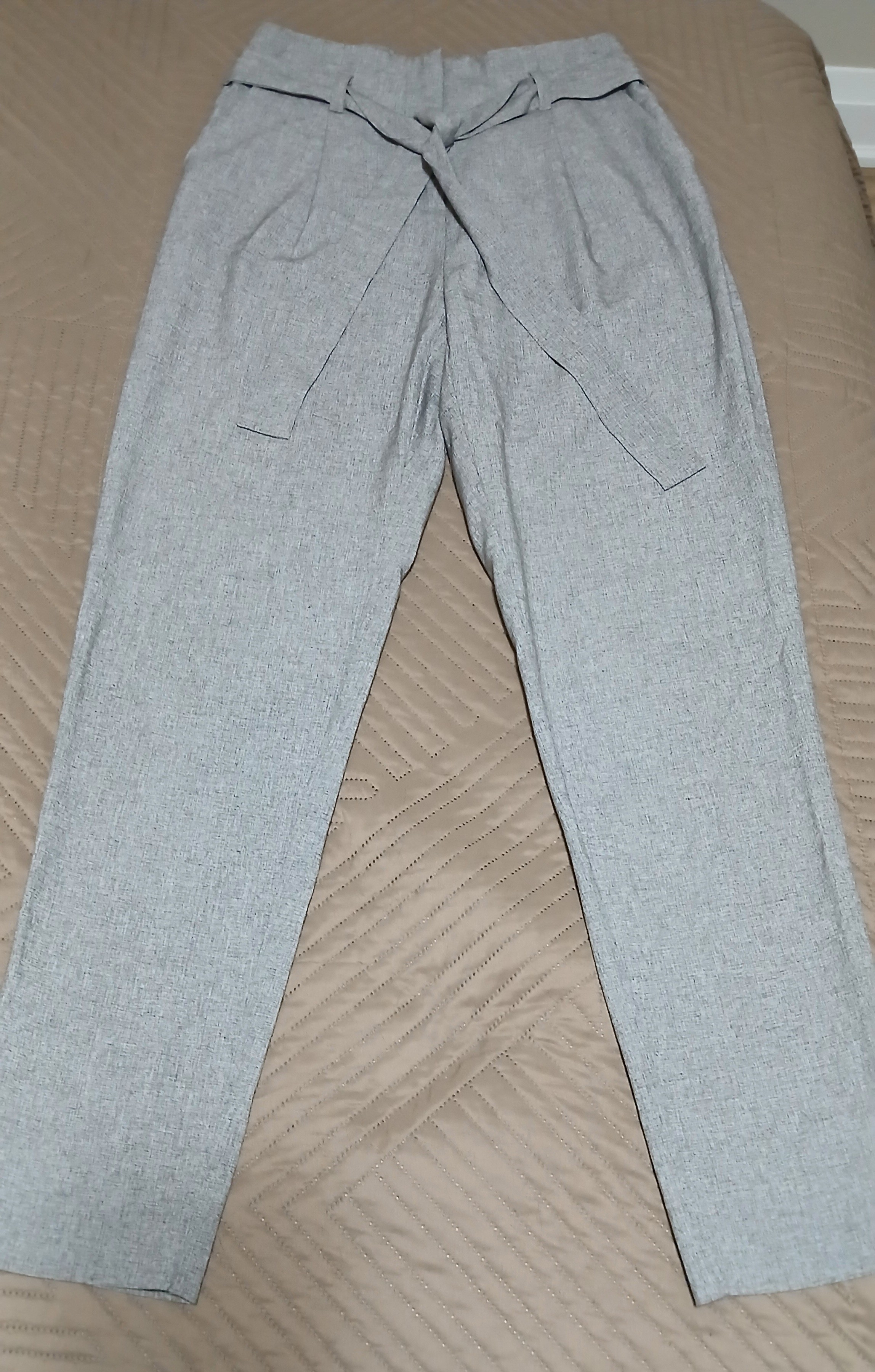 Streetwear Society Light Grey Pants, Medium Like New