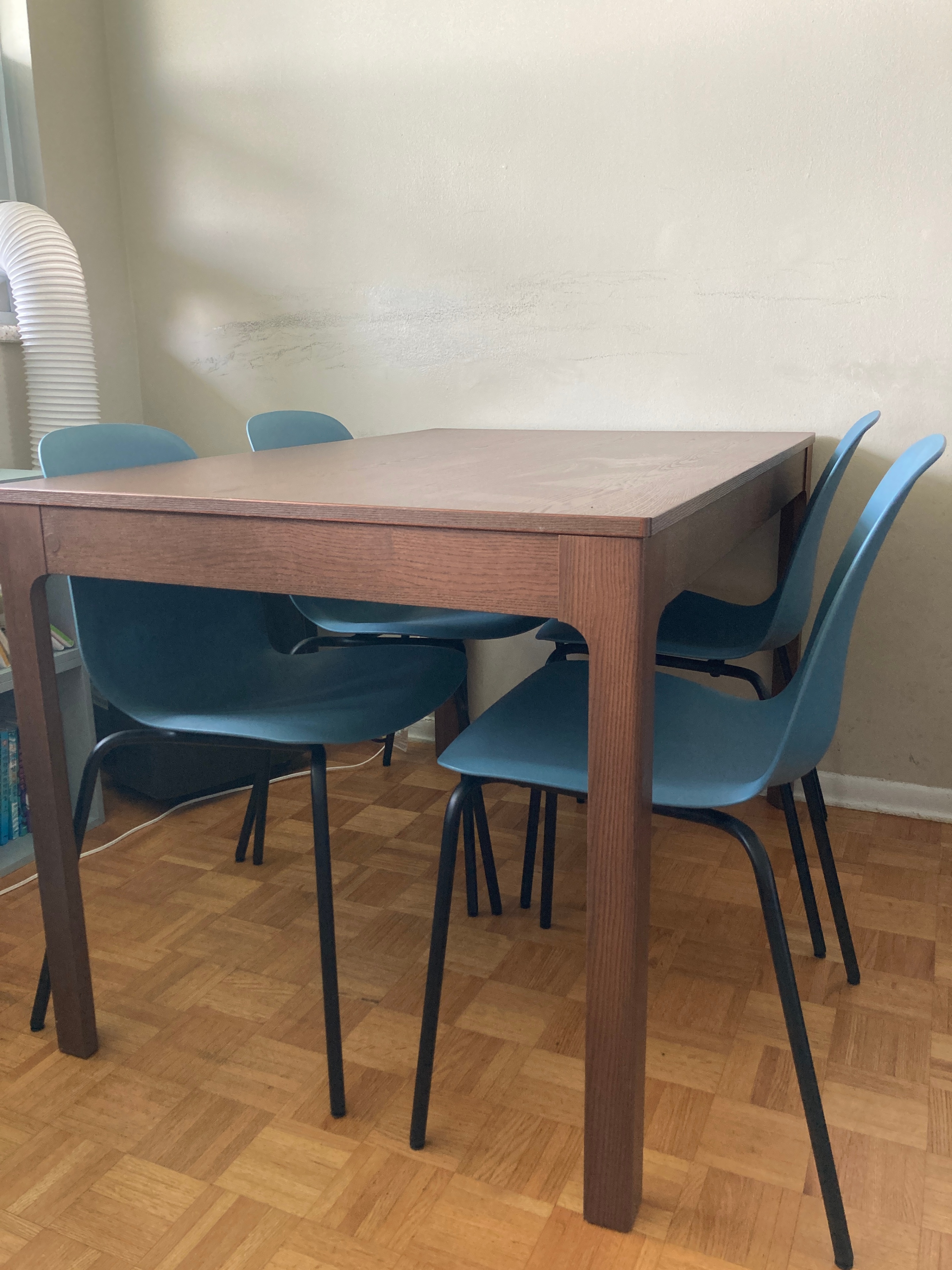 IKEA NÄSINGE Extendable Dining Table