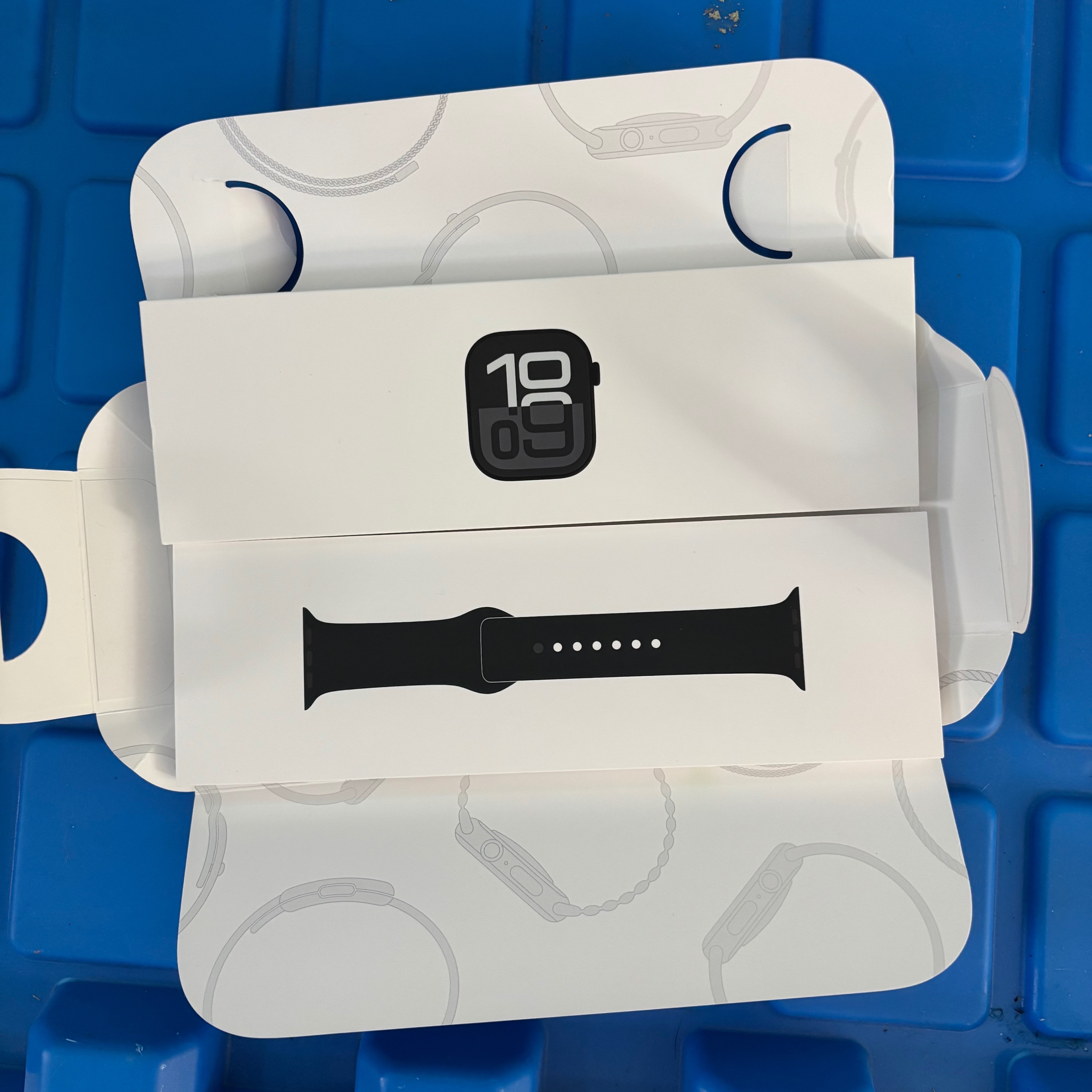 Apple Watch Series 10 46mm GPS Aluminum - photo 2
