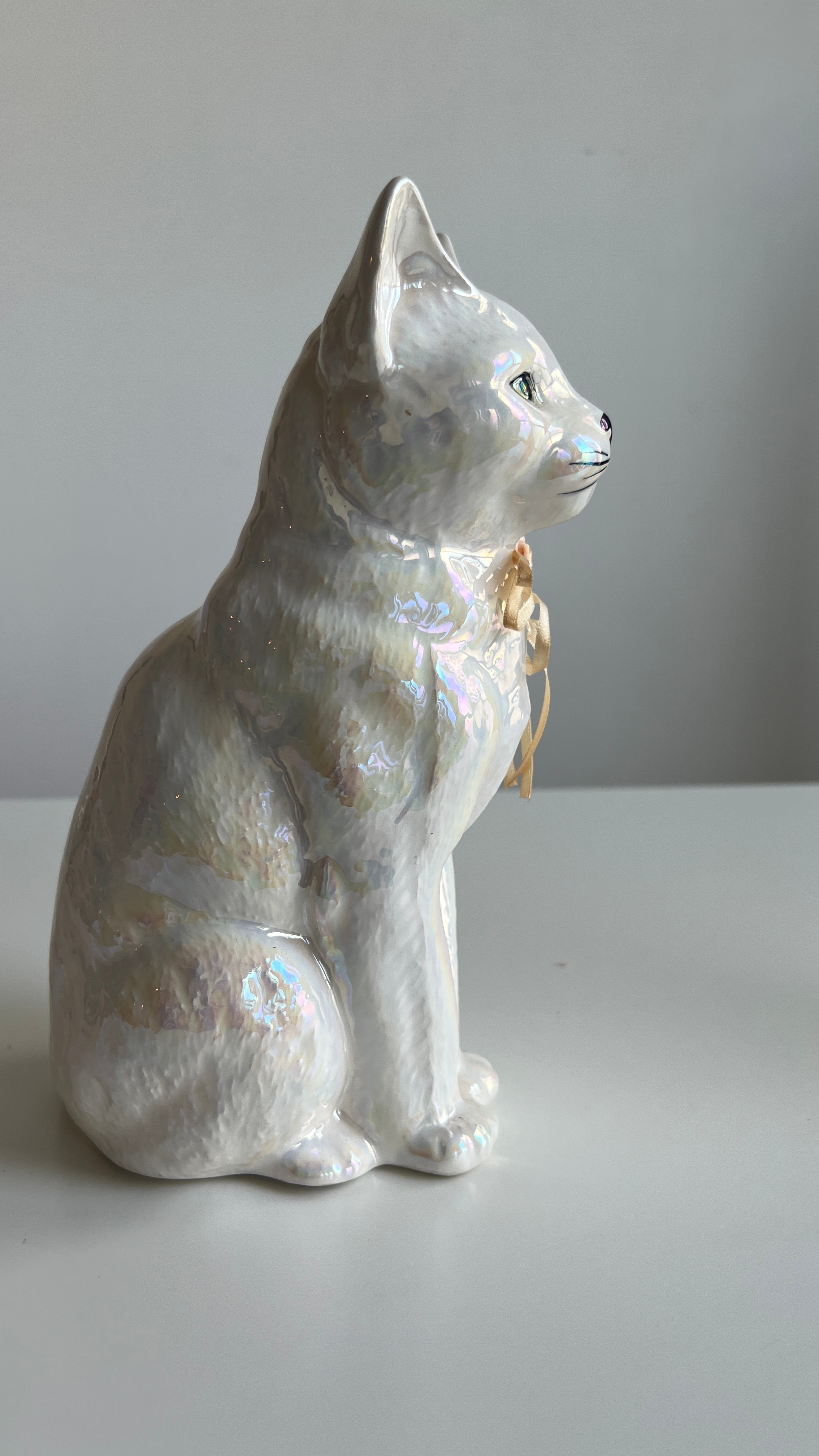 vintage 80's Cat Statue Kitten Iridescent figurine