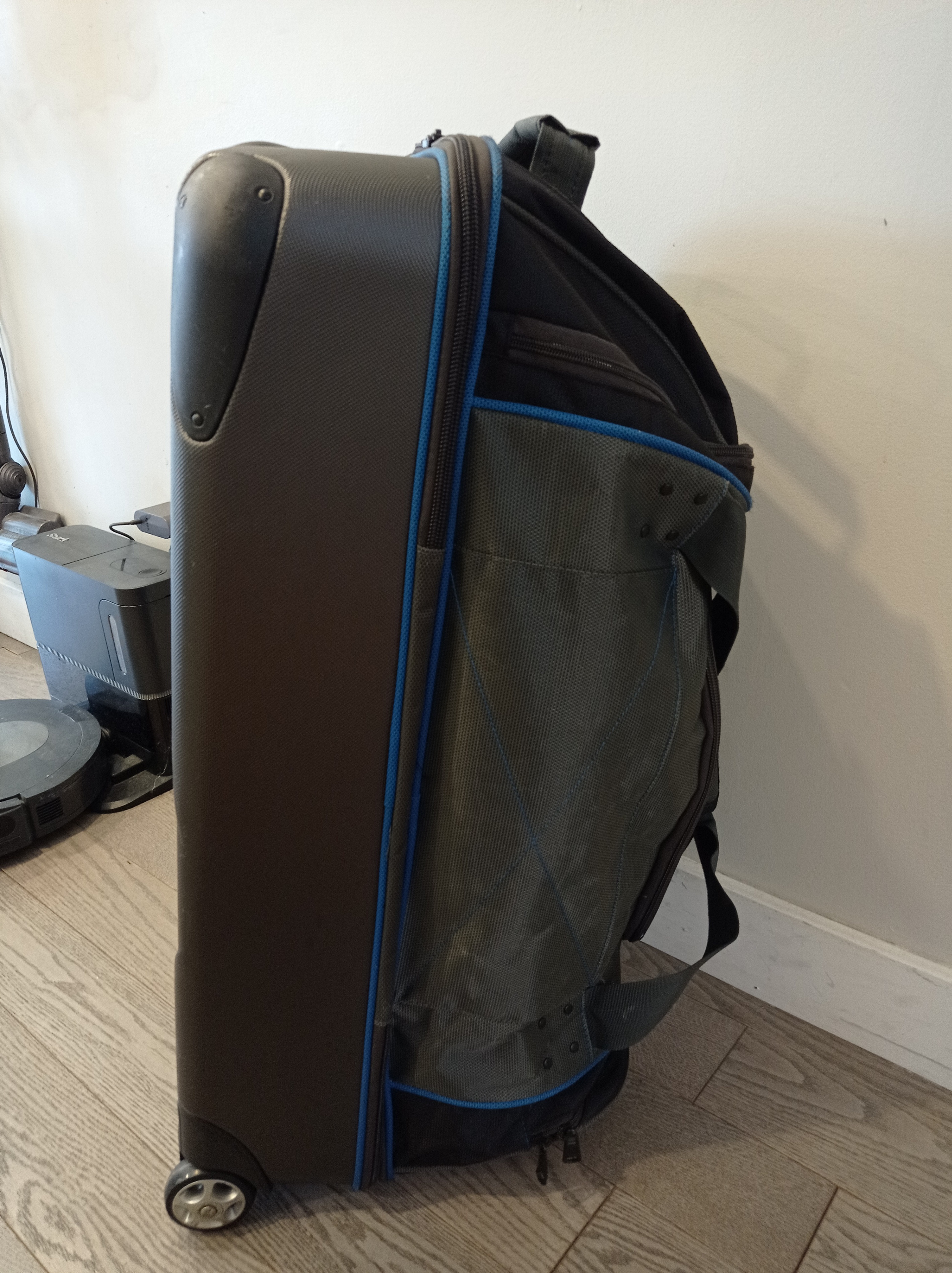 FUL Workhorse 30" Rolling Duffel Bag - photo 4