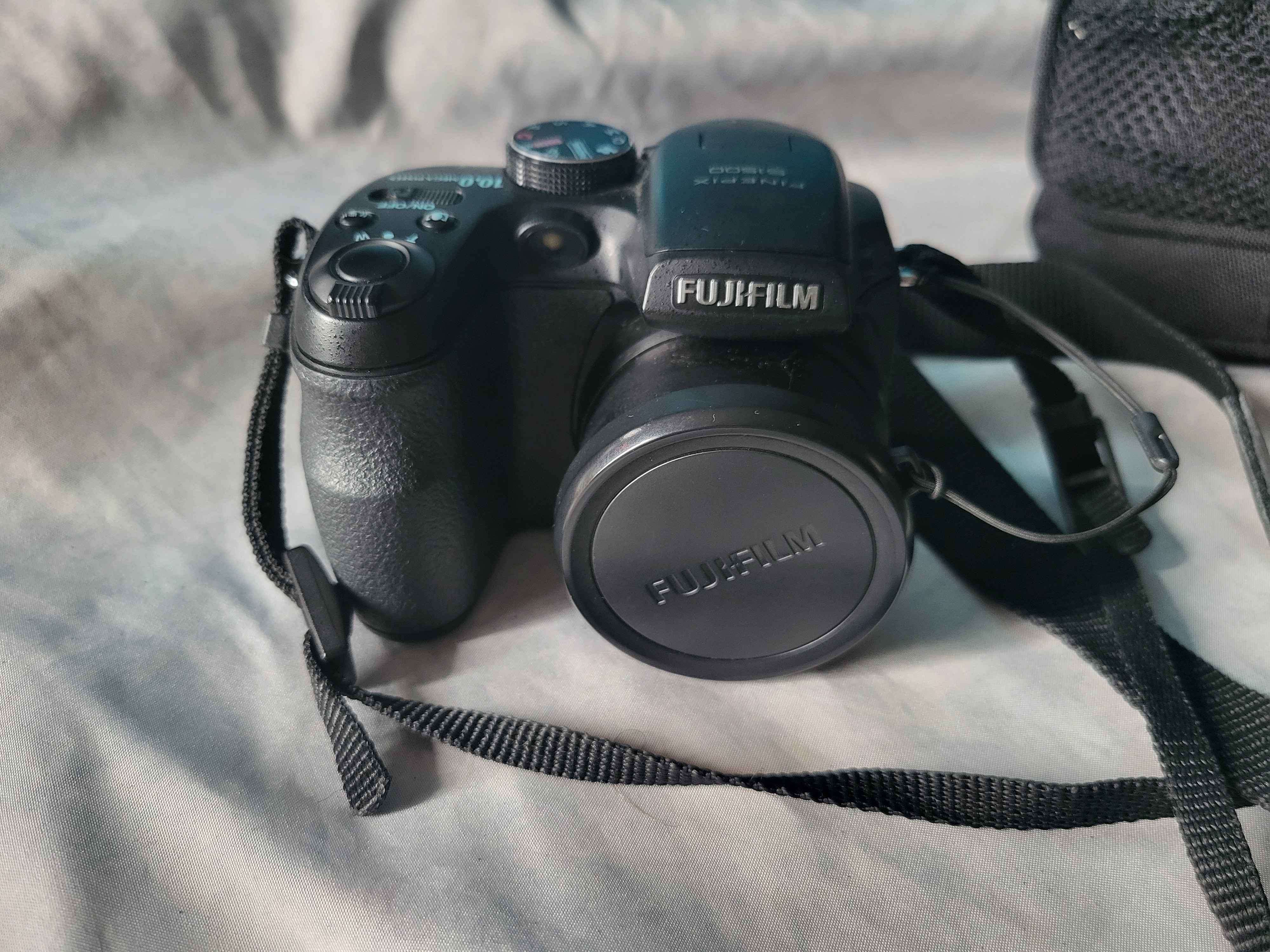 Fujifilm Finepix S1500 - photo 2